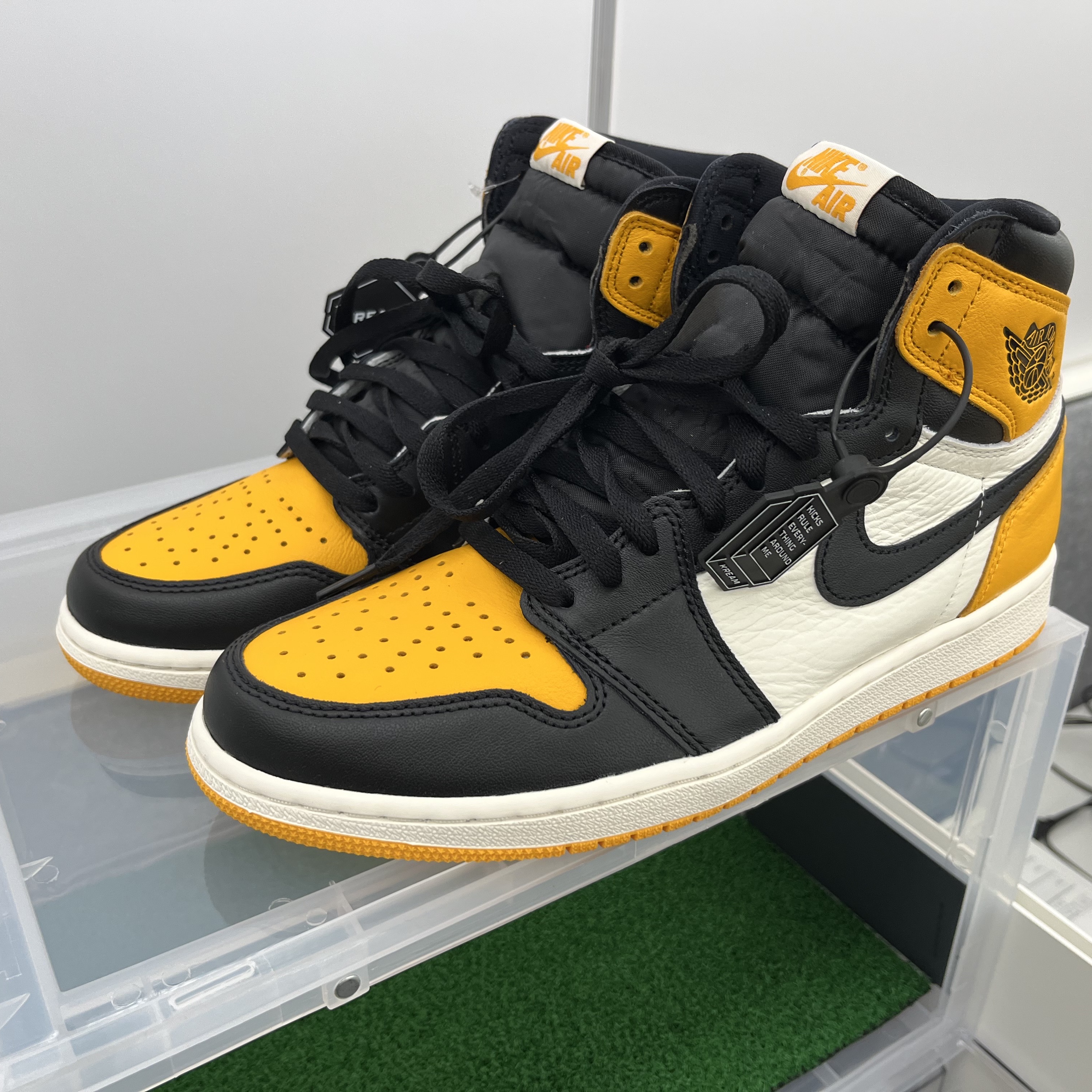 Jordan 1 Retro High OG Taxi 착용 스타일 - 1