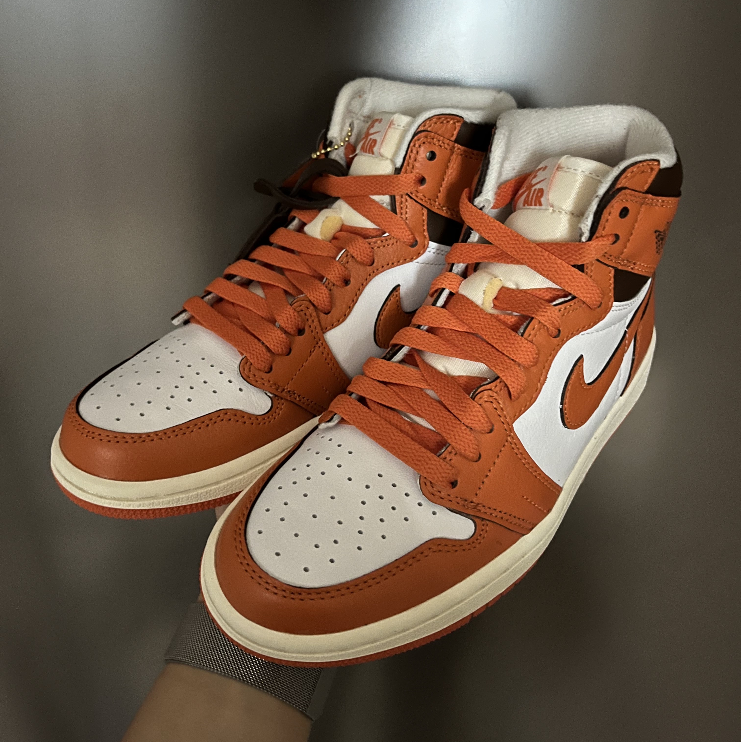 (W) Jordan 1 Retro High OG Starfish 착용 스타일 - 2
