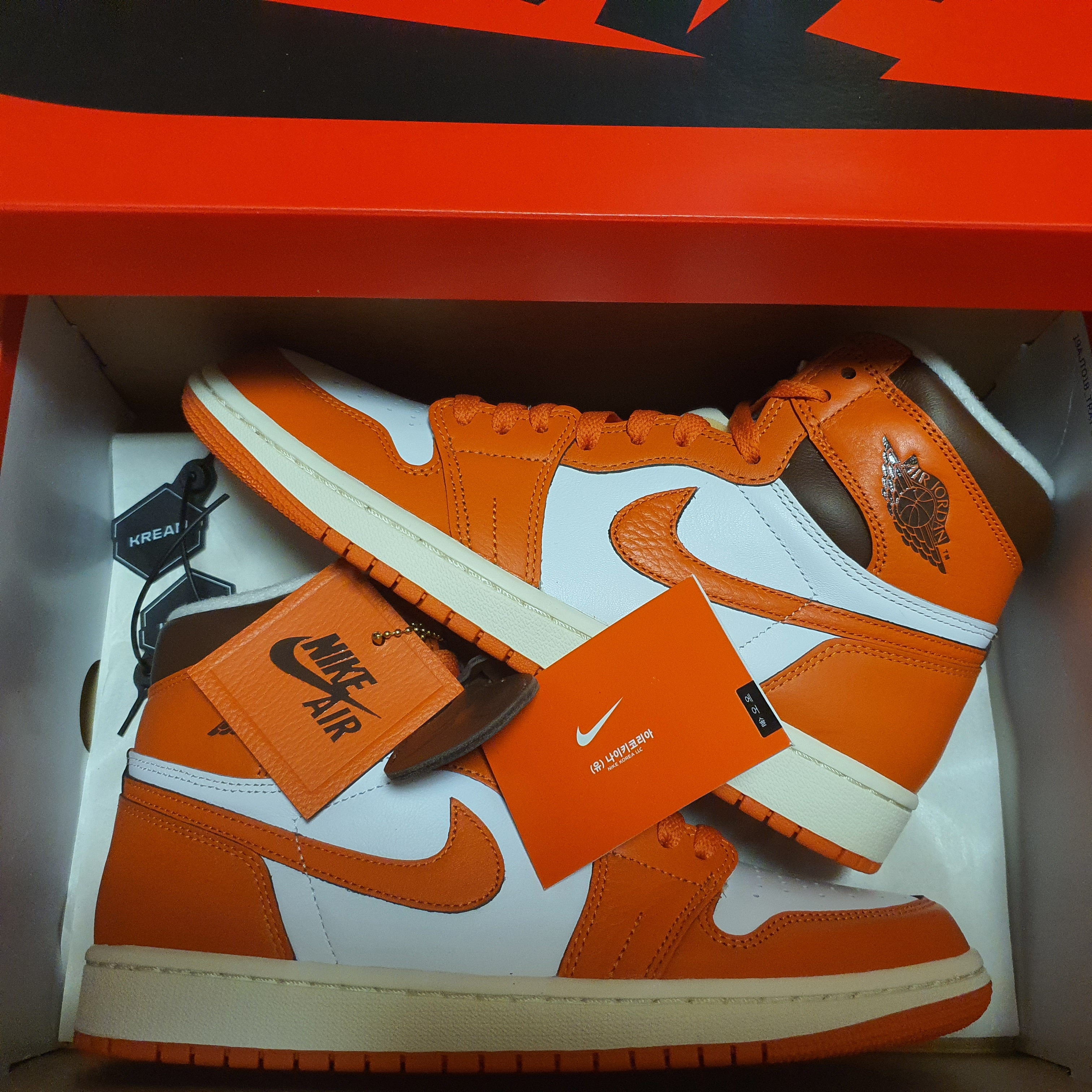 (W) Jordan 1 Retro High OG Starfish 착용 스타일