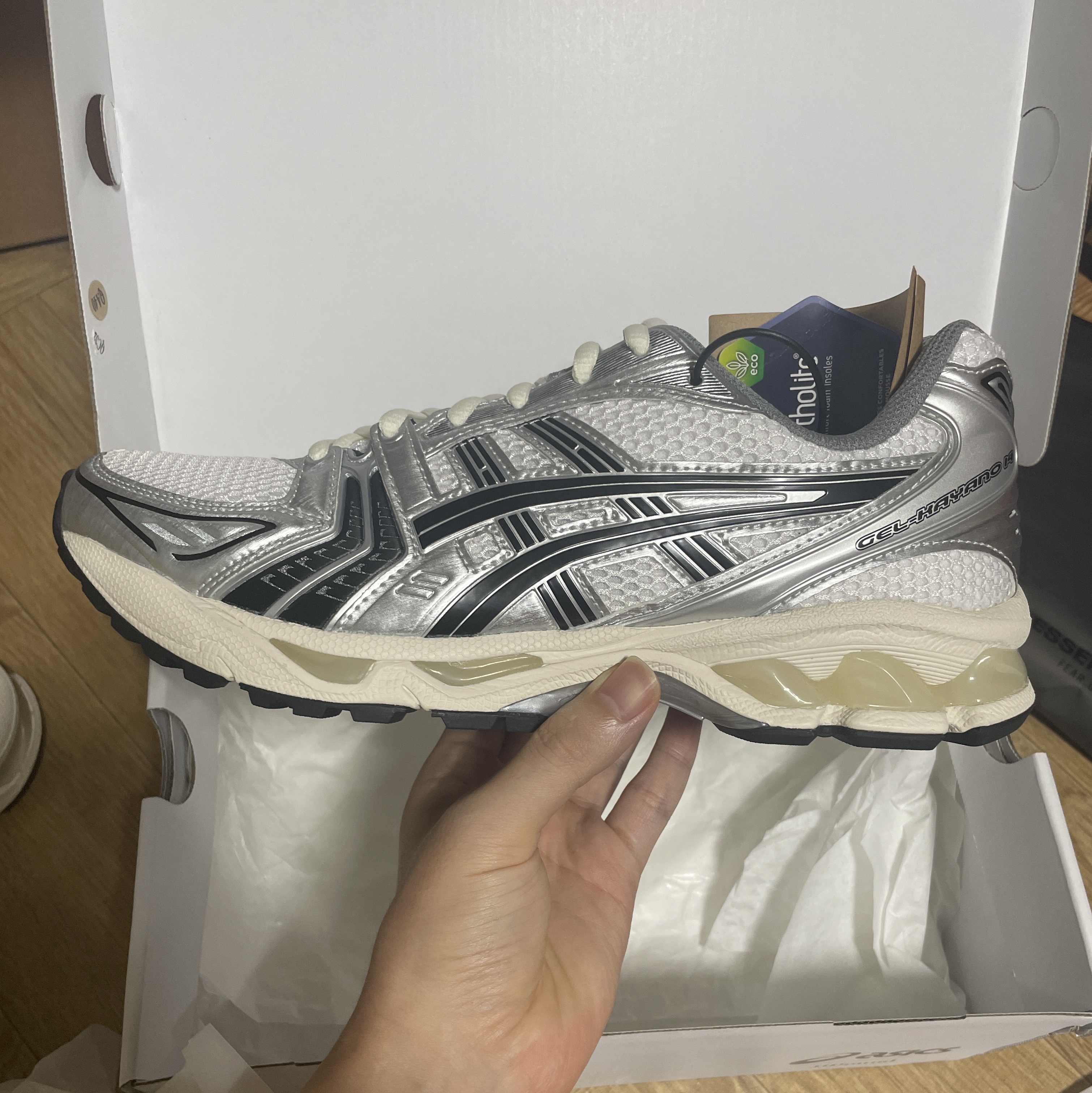 Asics x JJJJound Gel-Kayano 14 Silver Black 착용 스타일 - 2