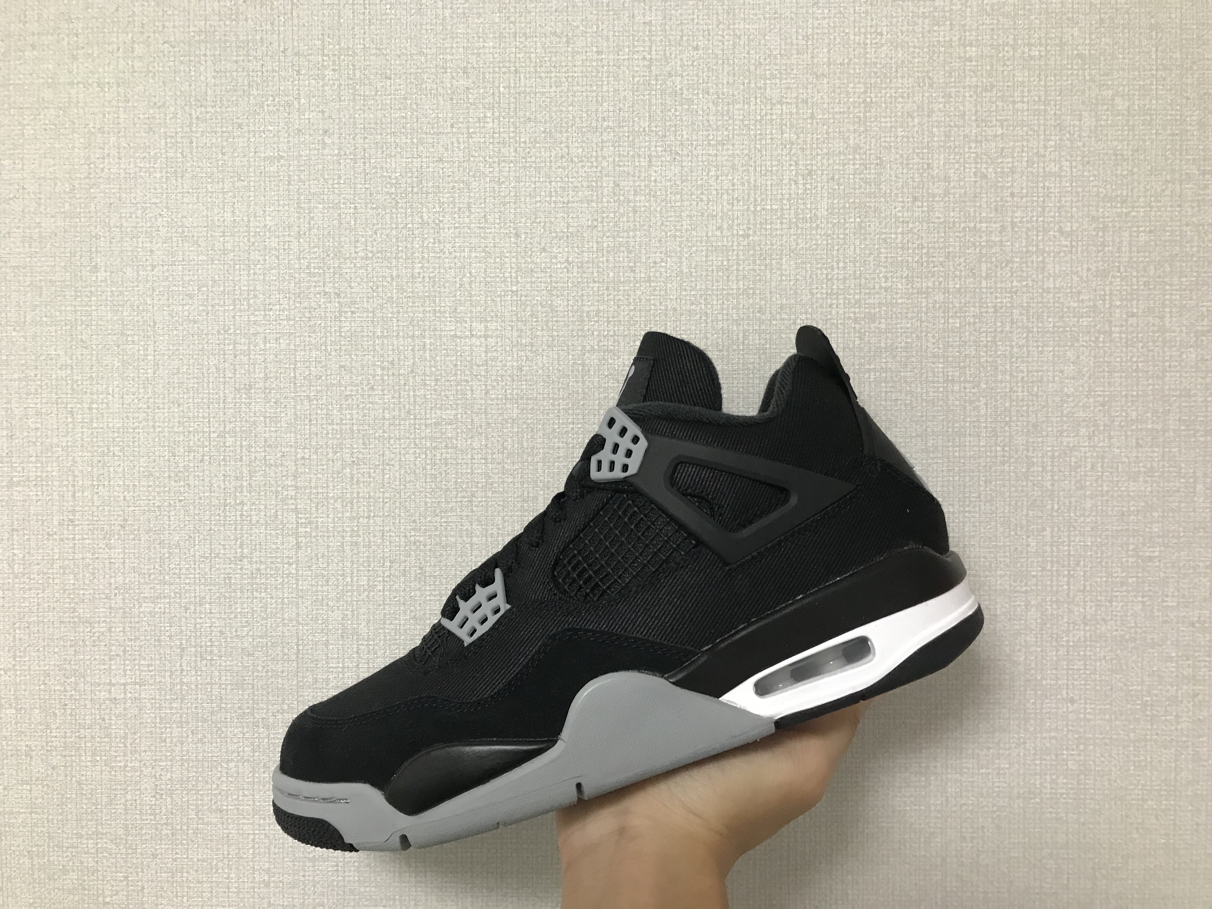 Jordan 4 Retro SE Black and Light Steel 착용 스타일 - 2