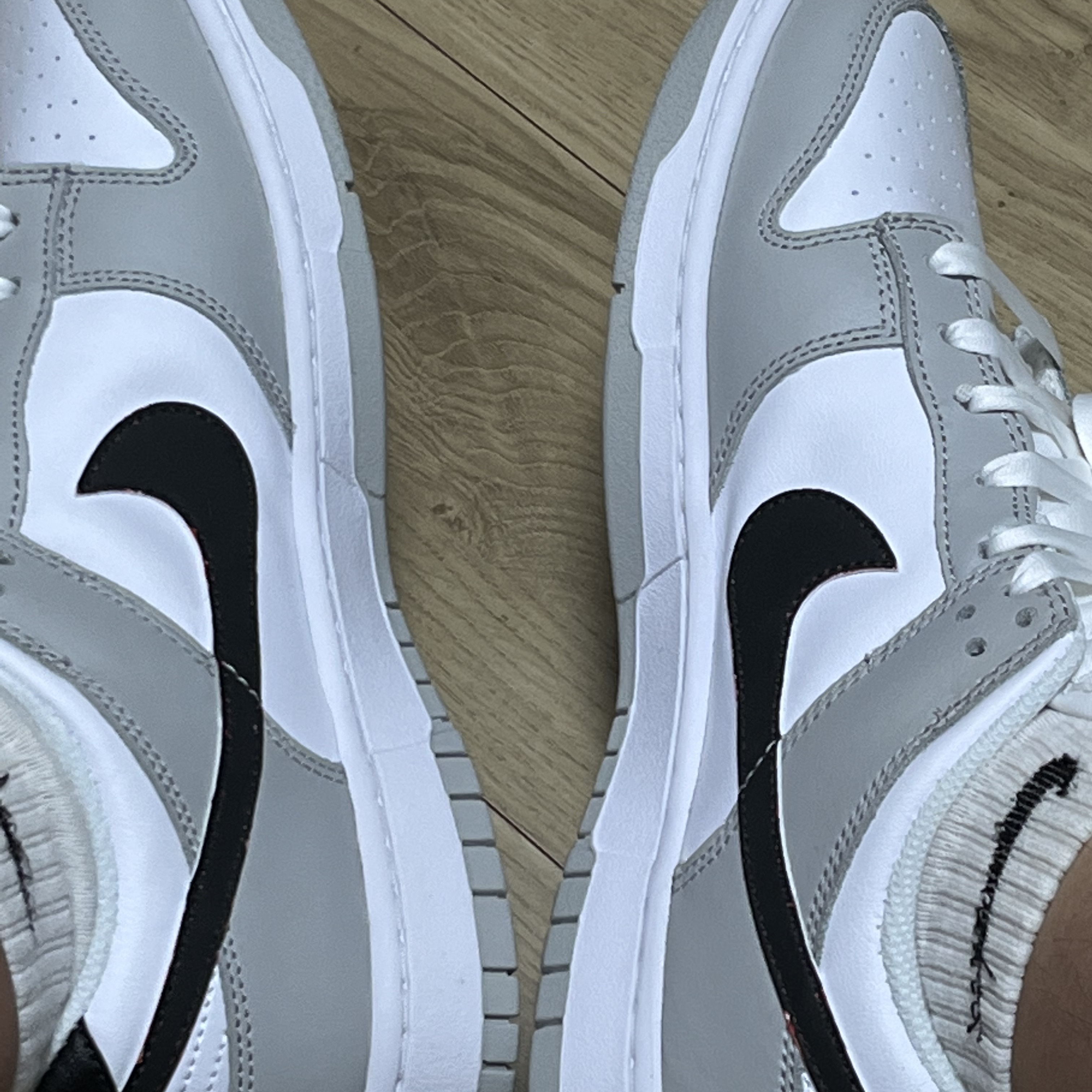 Nike Dunk Low Retro SE Jackpot Grey Fog 착용 스타일 - 2