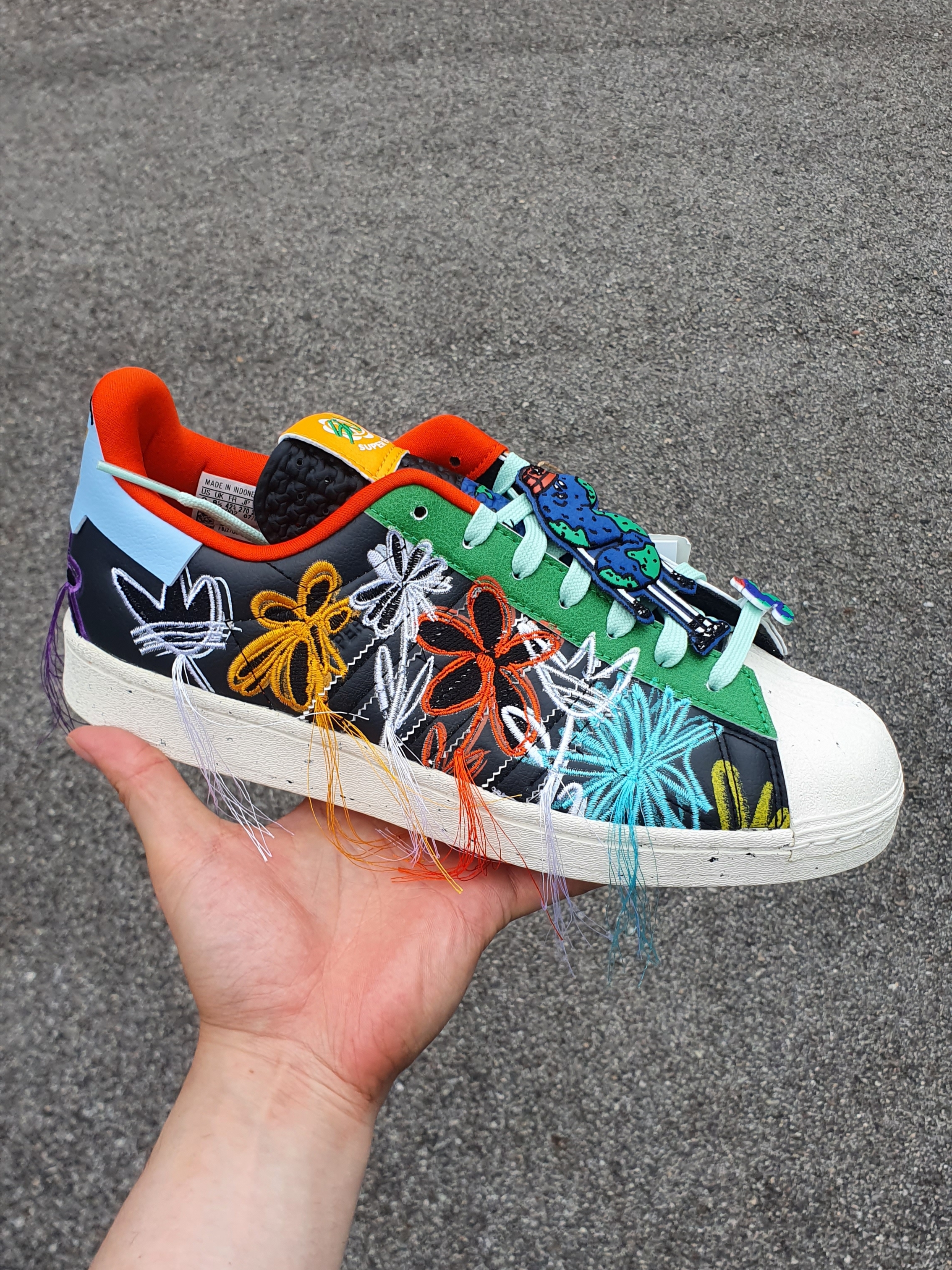 Adidas x Sean Wotherspoon Superstar Superearth Black 착용 스타일 - 1