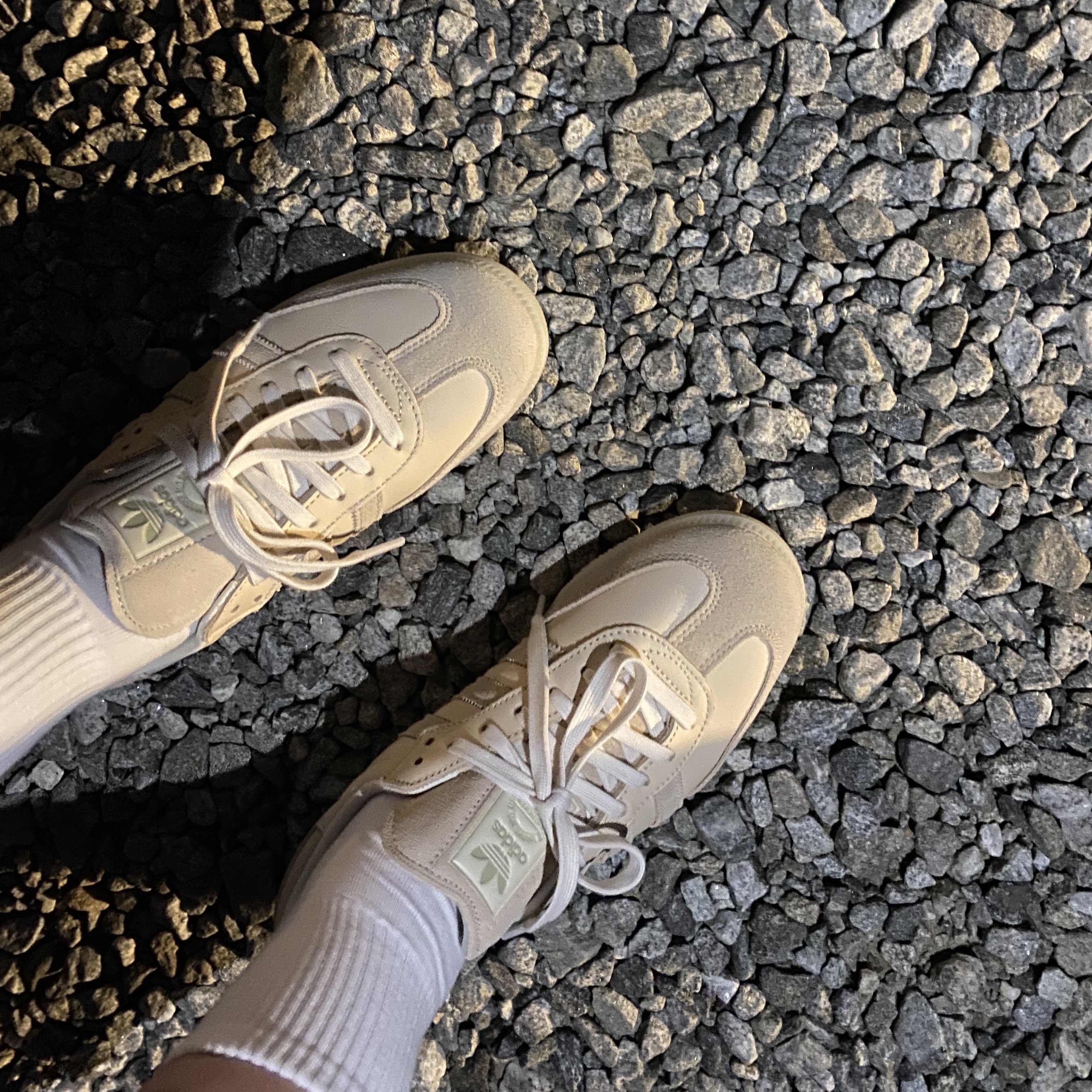Adidas Samba Linen Savanna 착용 스타일 - 2