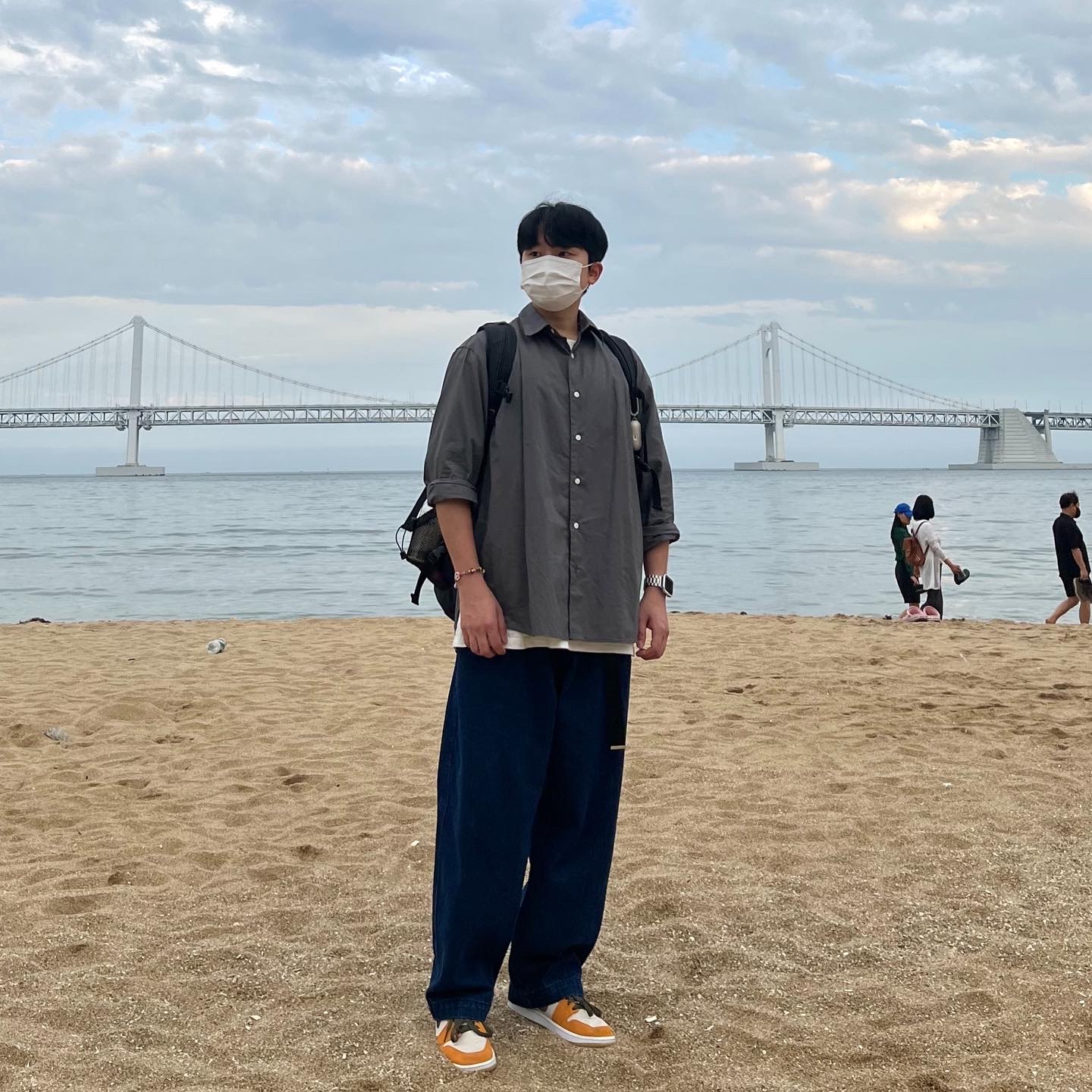 Jordan 1 Low SE Light Curry 착용 스타일