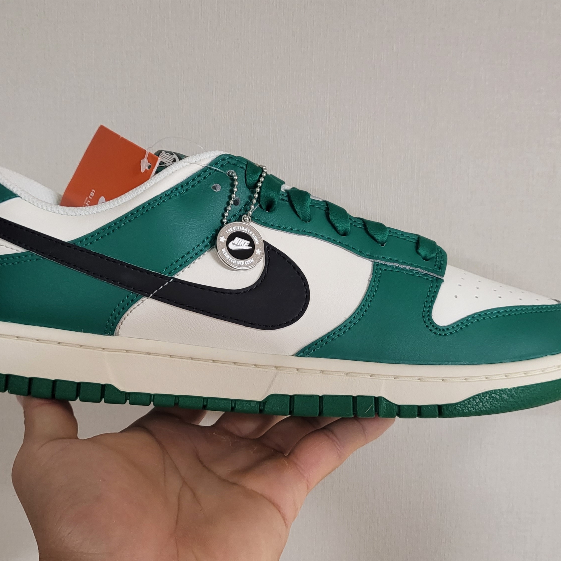 Nike Dunk Low Retro SE Jackpot Malachite 착용 스타일