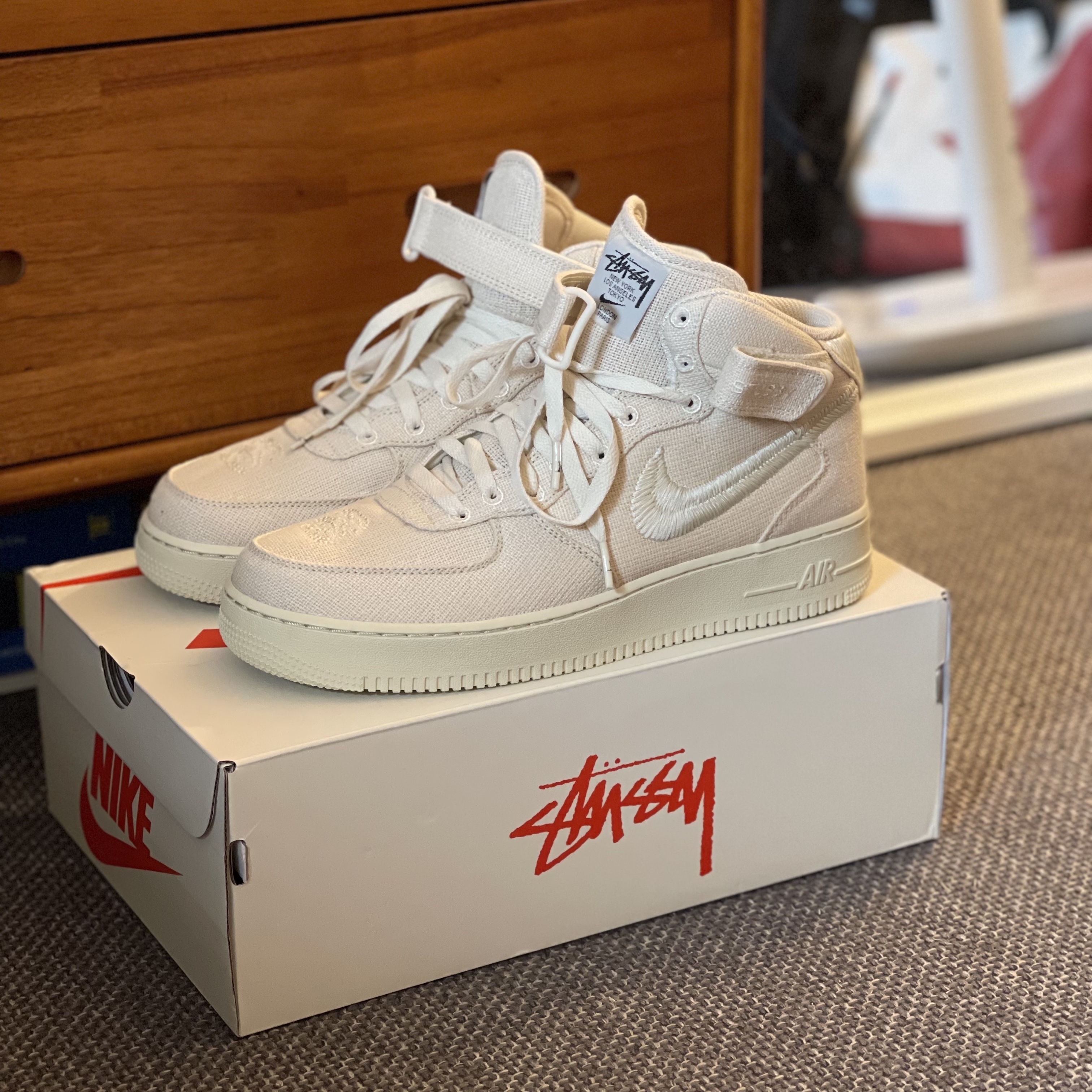 Nike x Stussy Air Force 1 '07 Mid SP Fossil 착용 스타일