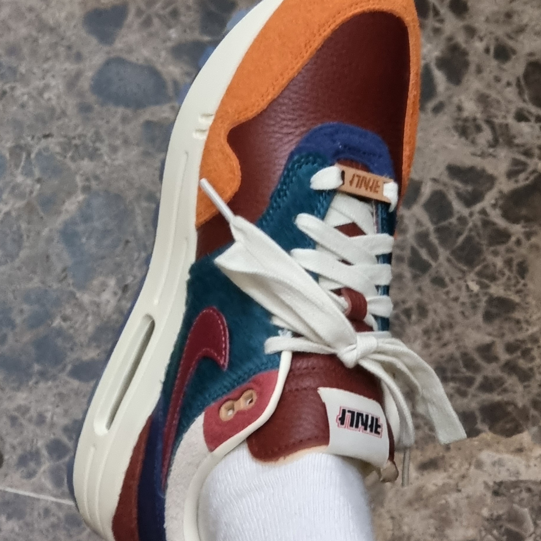 Nike x Kasina Air Max 1 SP Won-Ang Orange 착용 스타일