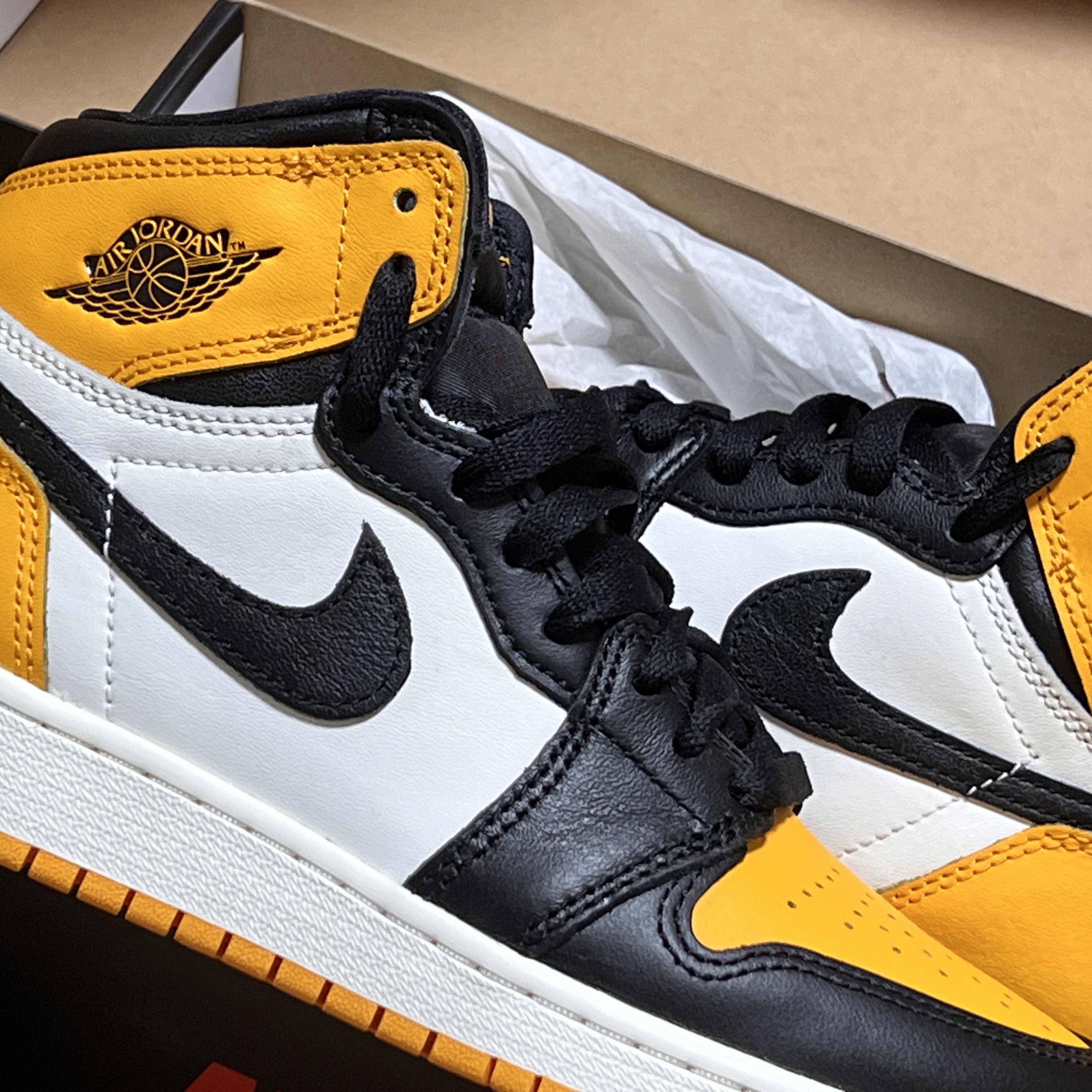 (GS) Jordan 1 Retro High OG Taxi 착용 스타일