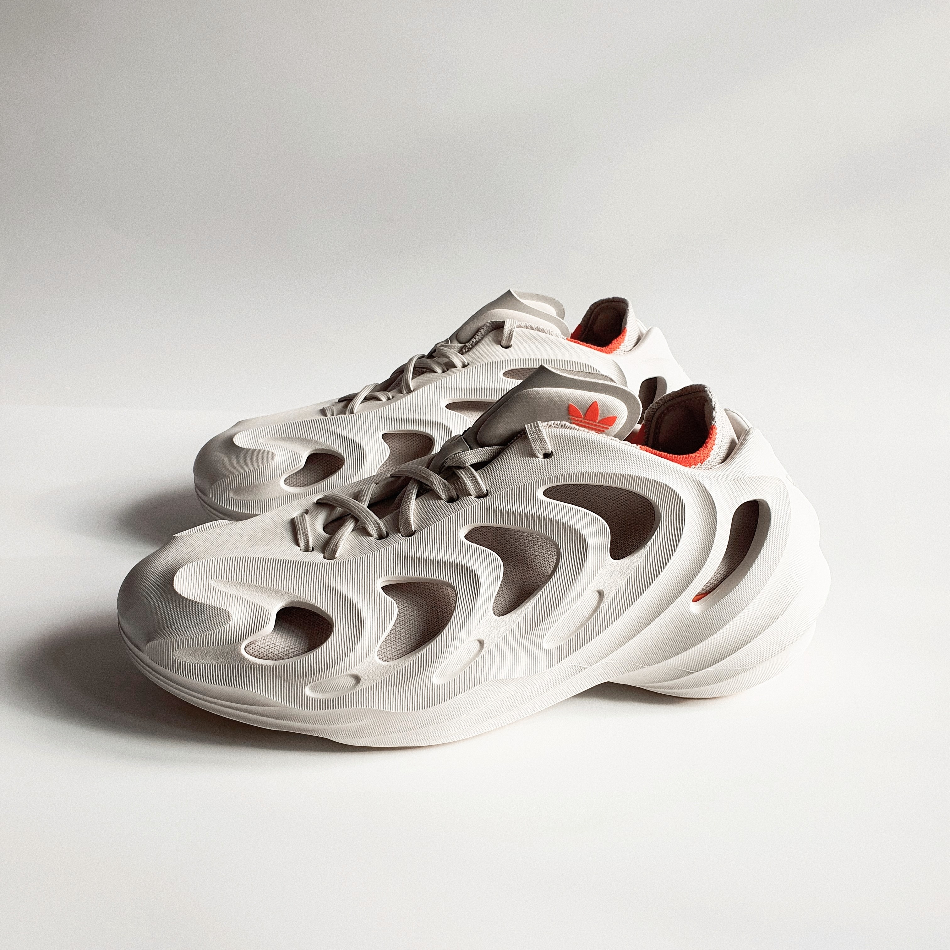 Adidas Adifom Q Off White 착용 스타일 - 4
