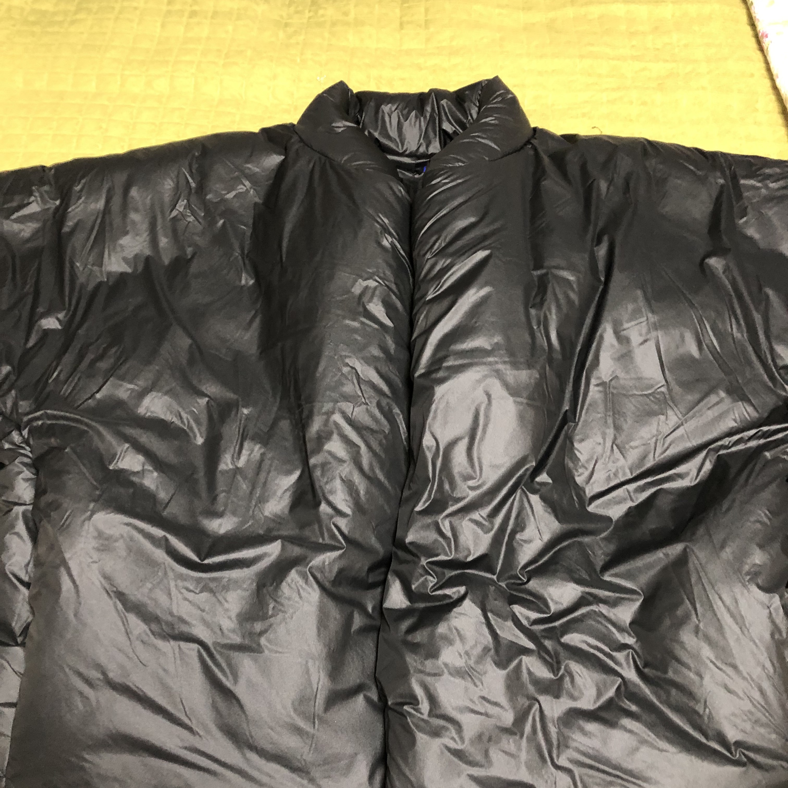 Yeezy Gap Engineered By Balenciaga Round Jacket 2 Black 착용 스타일