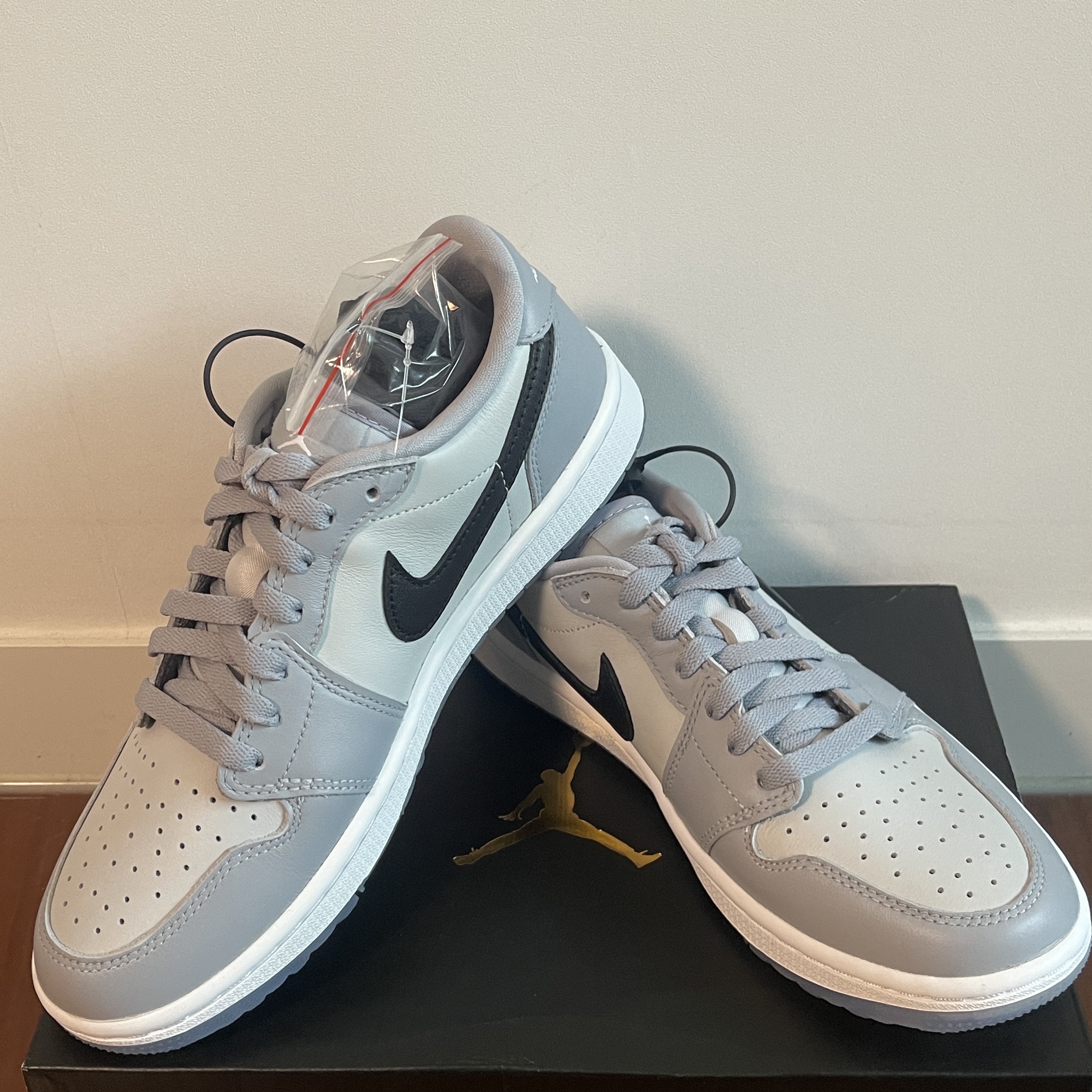 Jordan 1 Low Golf Wolf Grey 착용 스타일