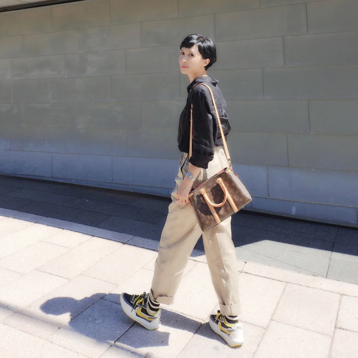 Nike x Sacai x Undercover LDWaffle Black Bright Citron, Louis Vuitton Montaigne MM Monogram 착용 스타일