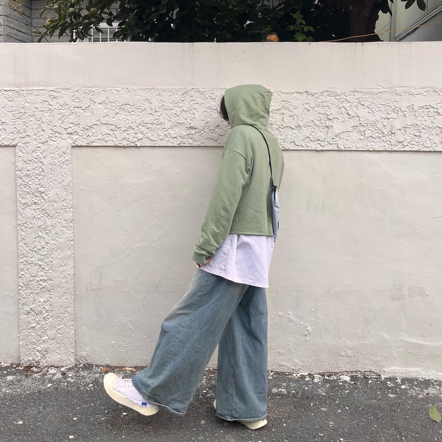 Camper x Ader Error Proto-111-S Cinder Basic Sneakers White 착용 스타일