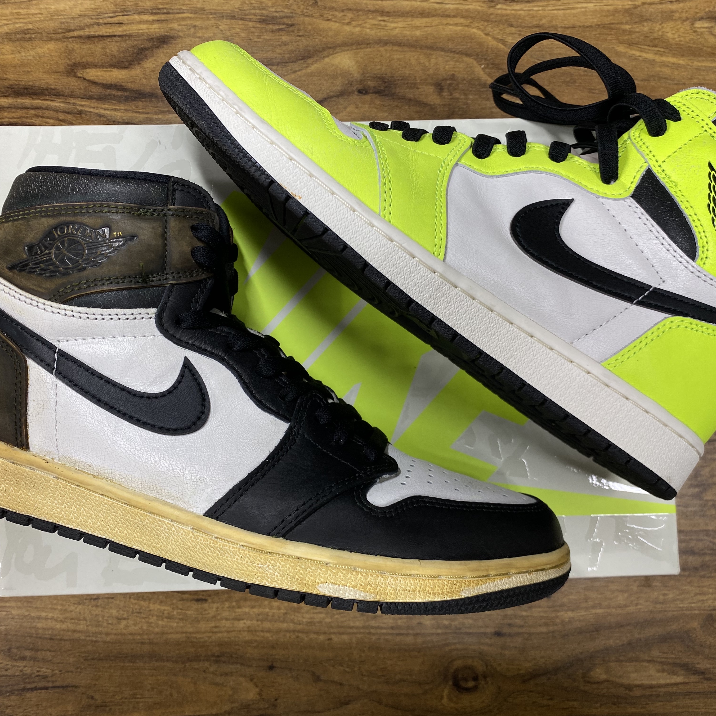 Jordan 1 Retro High OG Volt 착용 스타일 - 4