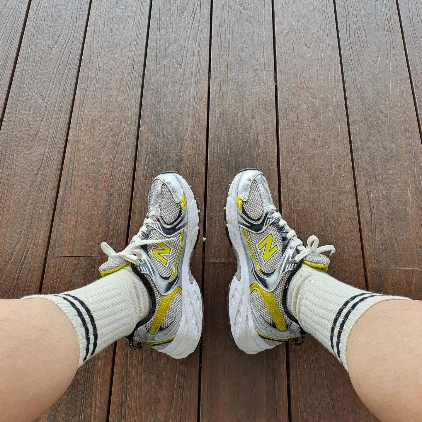 New Balance 530 Silver 착용 스타일 - 1
