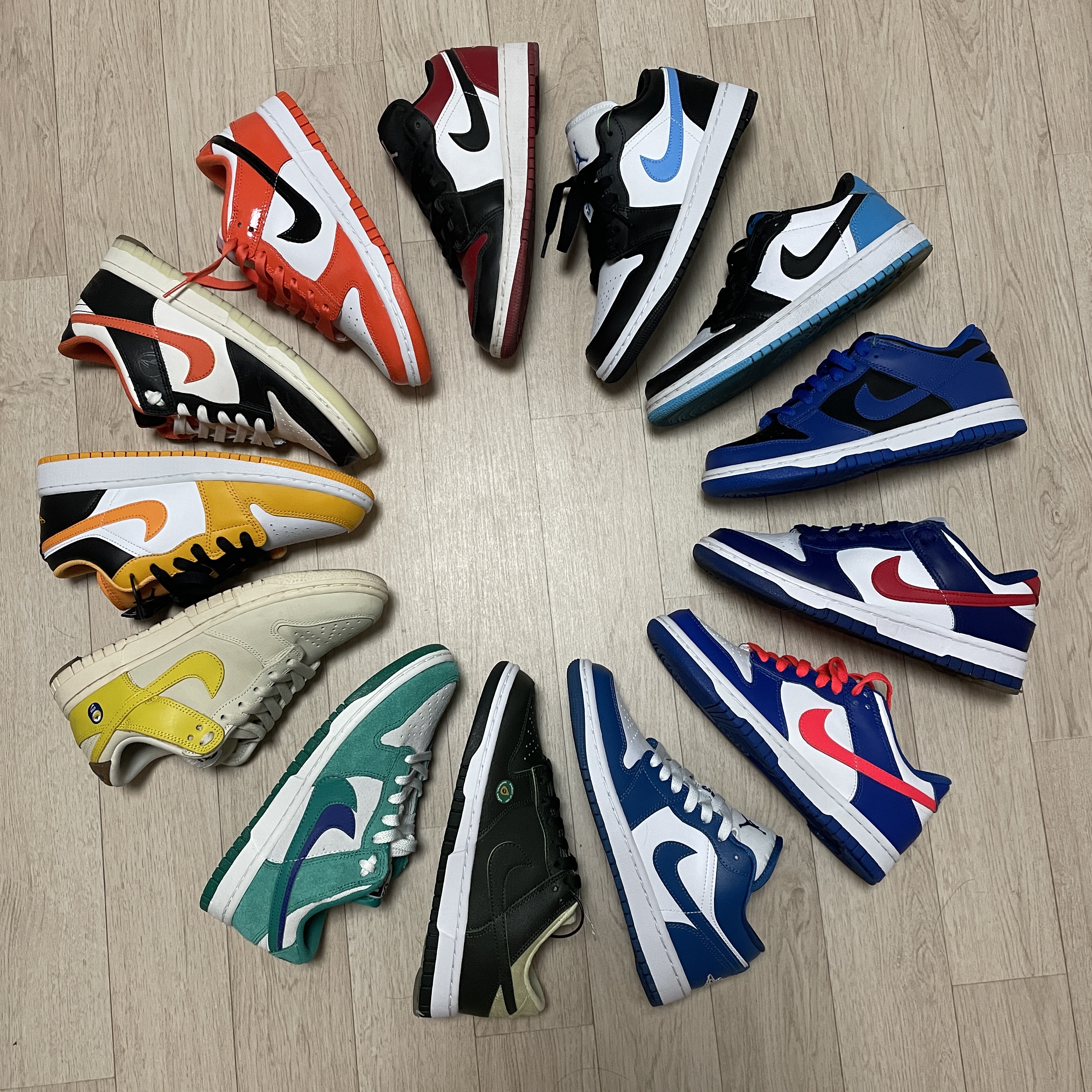 (W) Nike Dunk Low LX Banana, (GS) Jordan 1 Low Taxi 착용 스타일