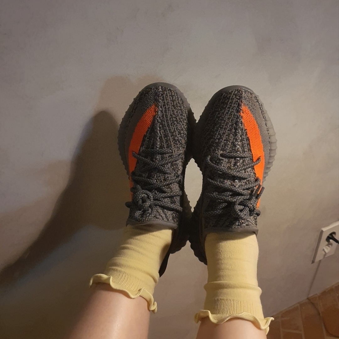 Adidas Yeezy Boost 350 V2 Beluga - Reflective 착용 스타일 - 4
