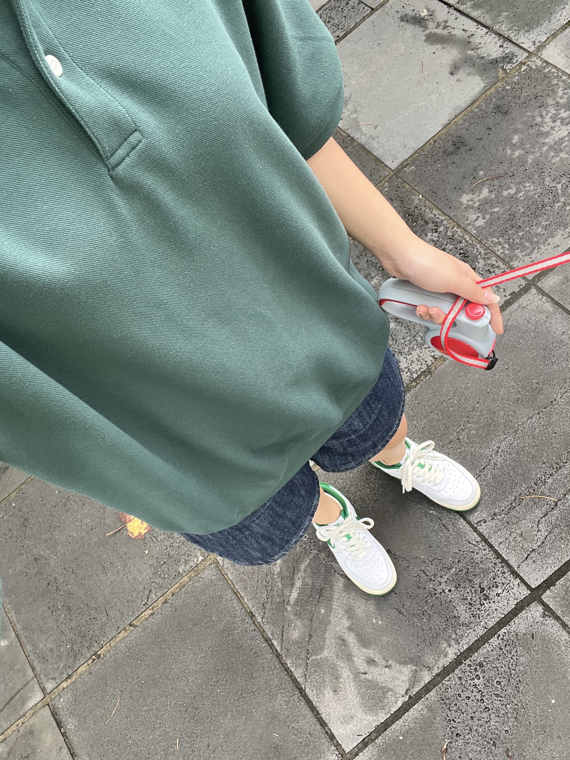 Nike Air Force 1 '07 LV8 Varsity White Pine Green, Vans Old Skool Platform Black White 착용 스타일 - 3