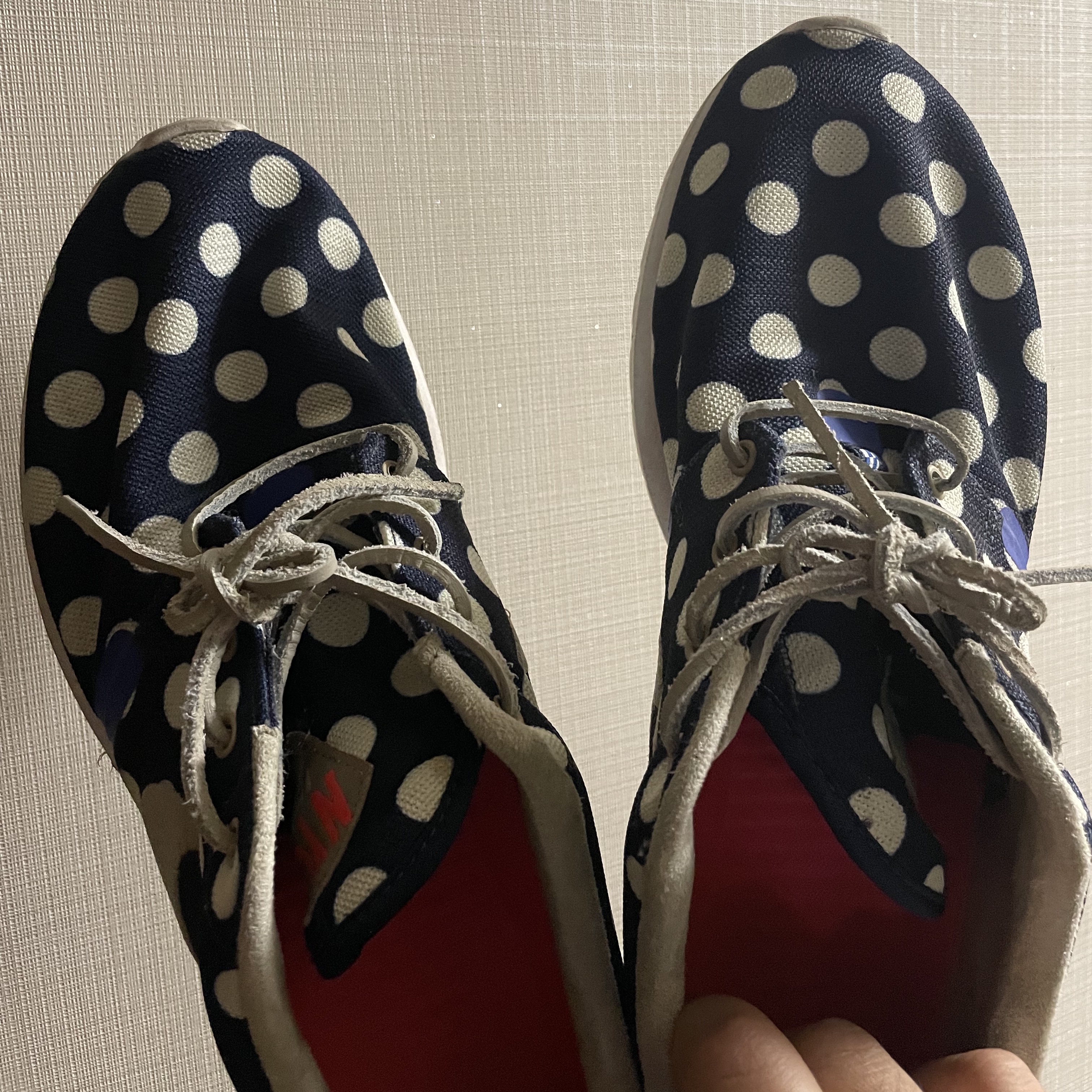 Nike Roshe Run NYC 2014 착용 스타일