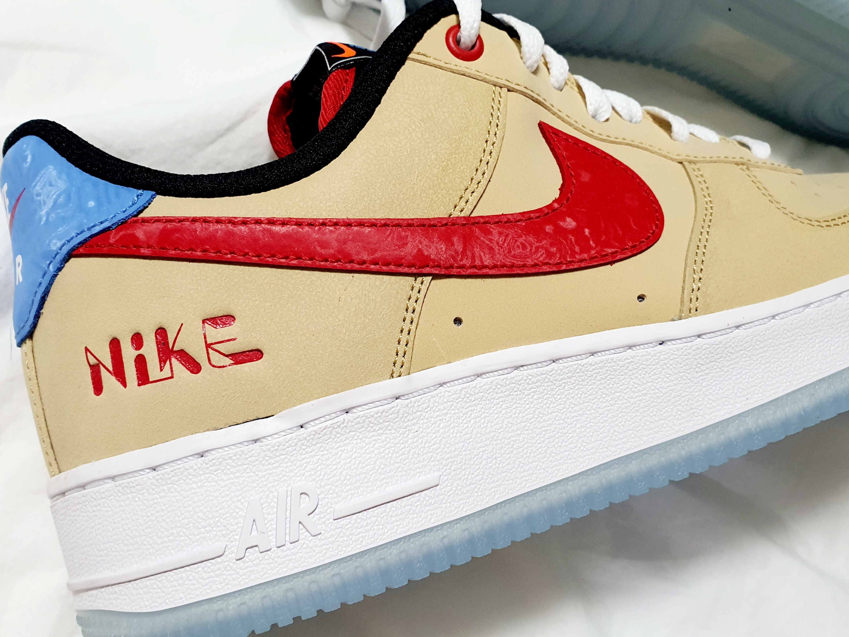 Nike Air Force 1 '07 LV8 Satellite Sesame 착용 스타일 - 3