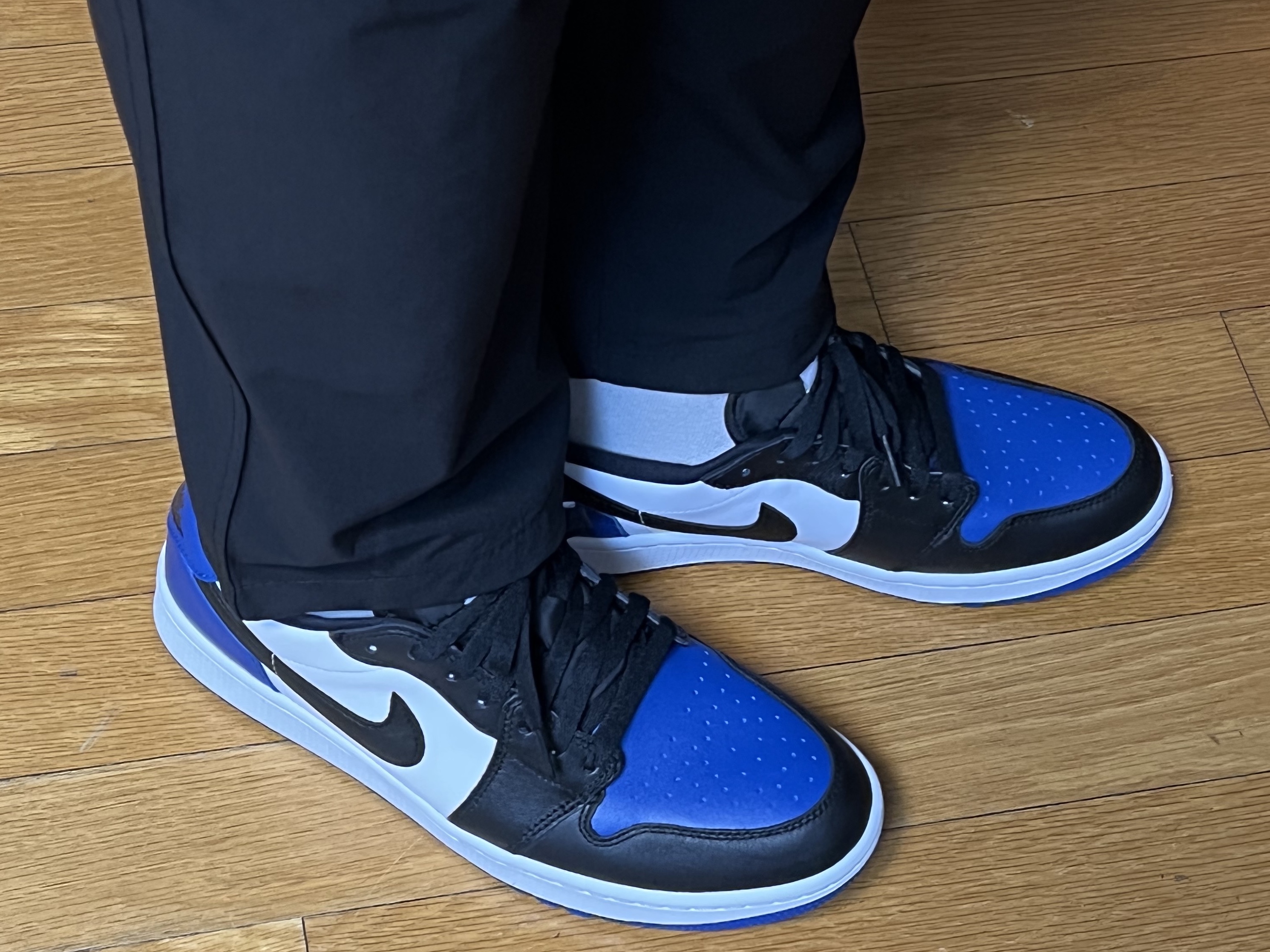 Jordan 1 Low Golf Sport Royal 착용 스타일 - 2
