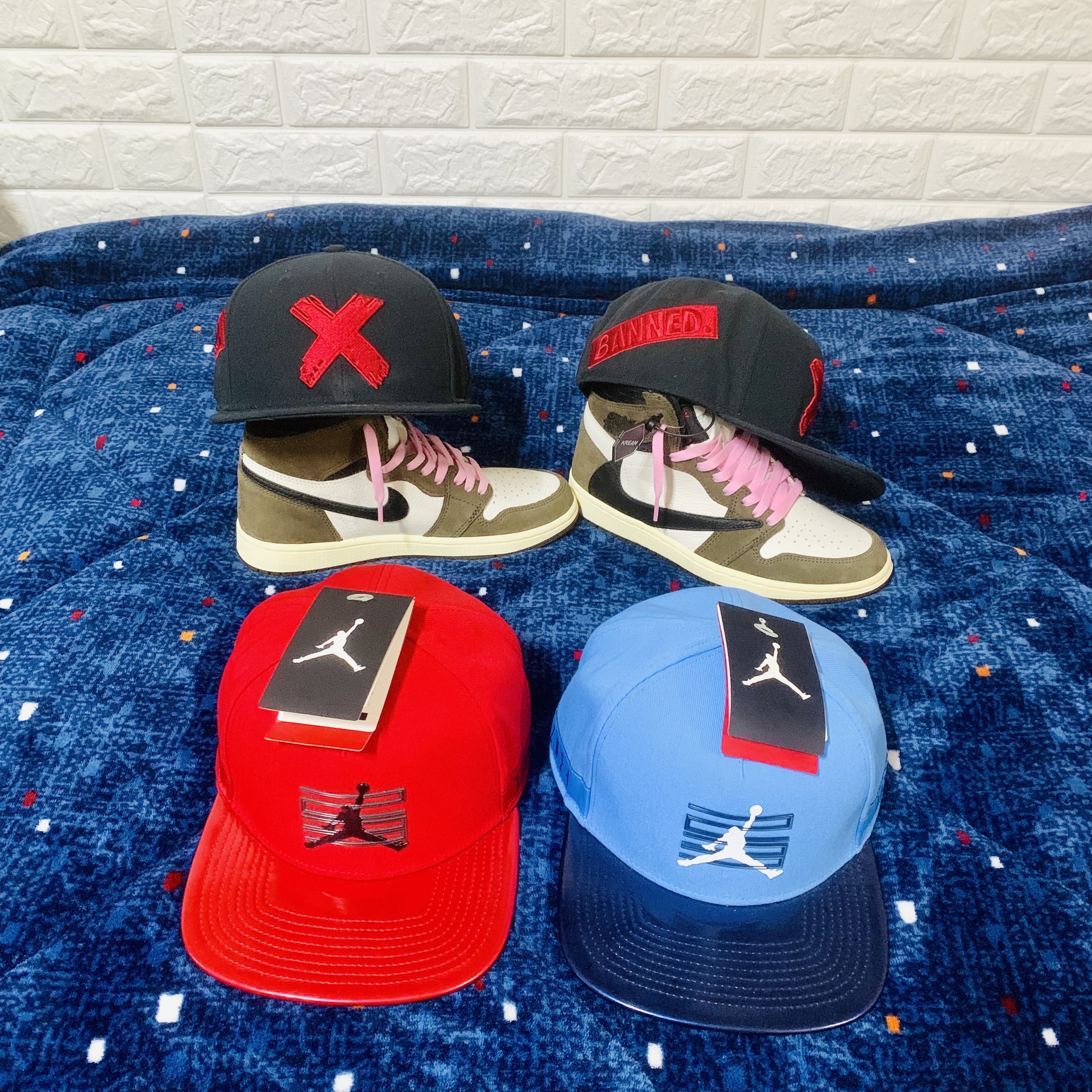 Jordan 1 x Travis Scott Retro High OG SP Mocha 착용 스타일 - 2