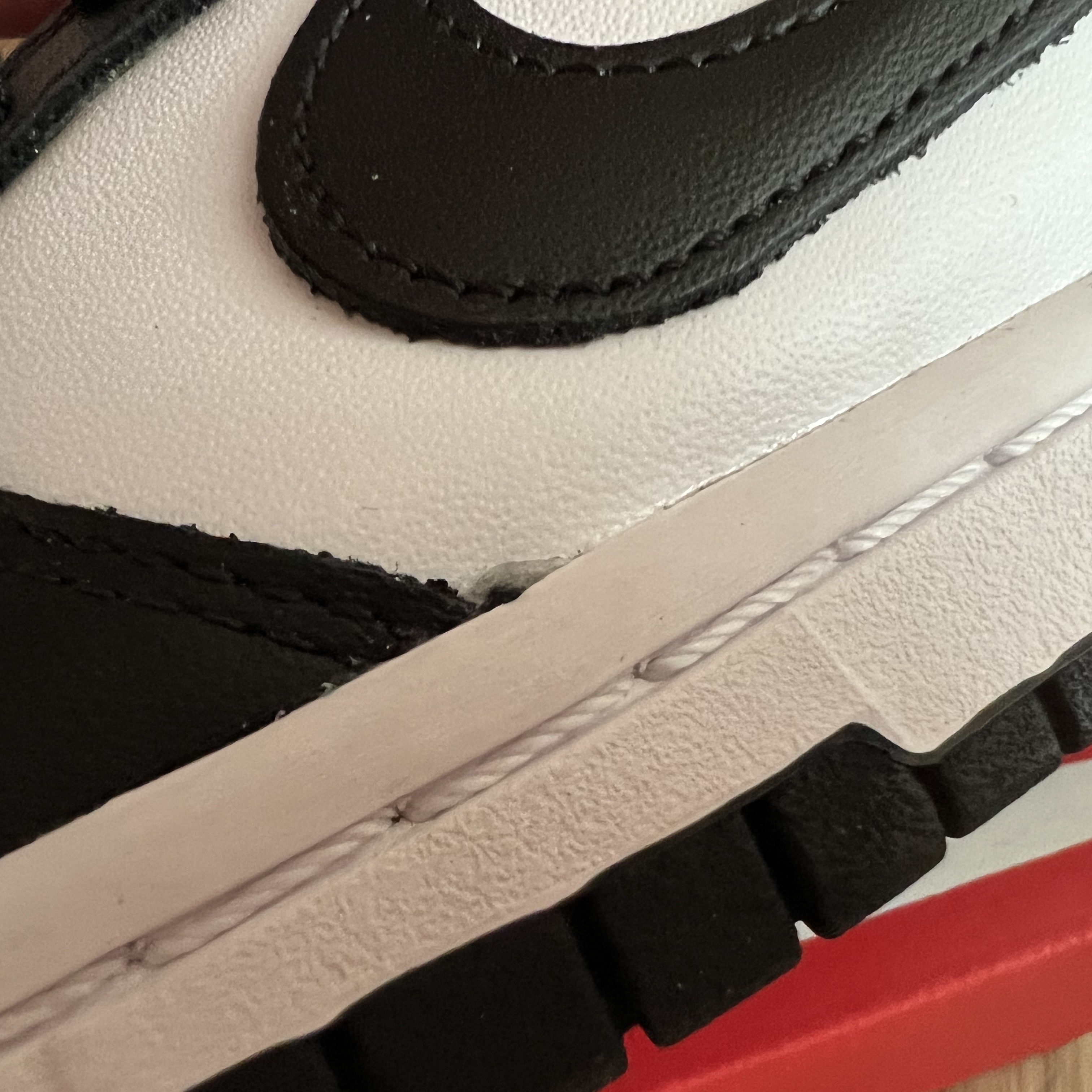 (W) Nike Dunk Low Black 착용 스타일 - 3