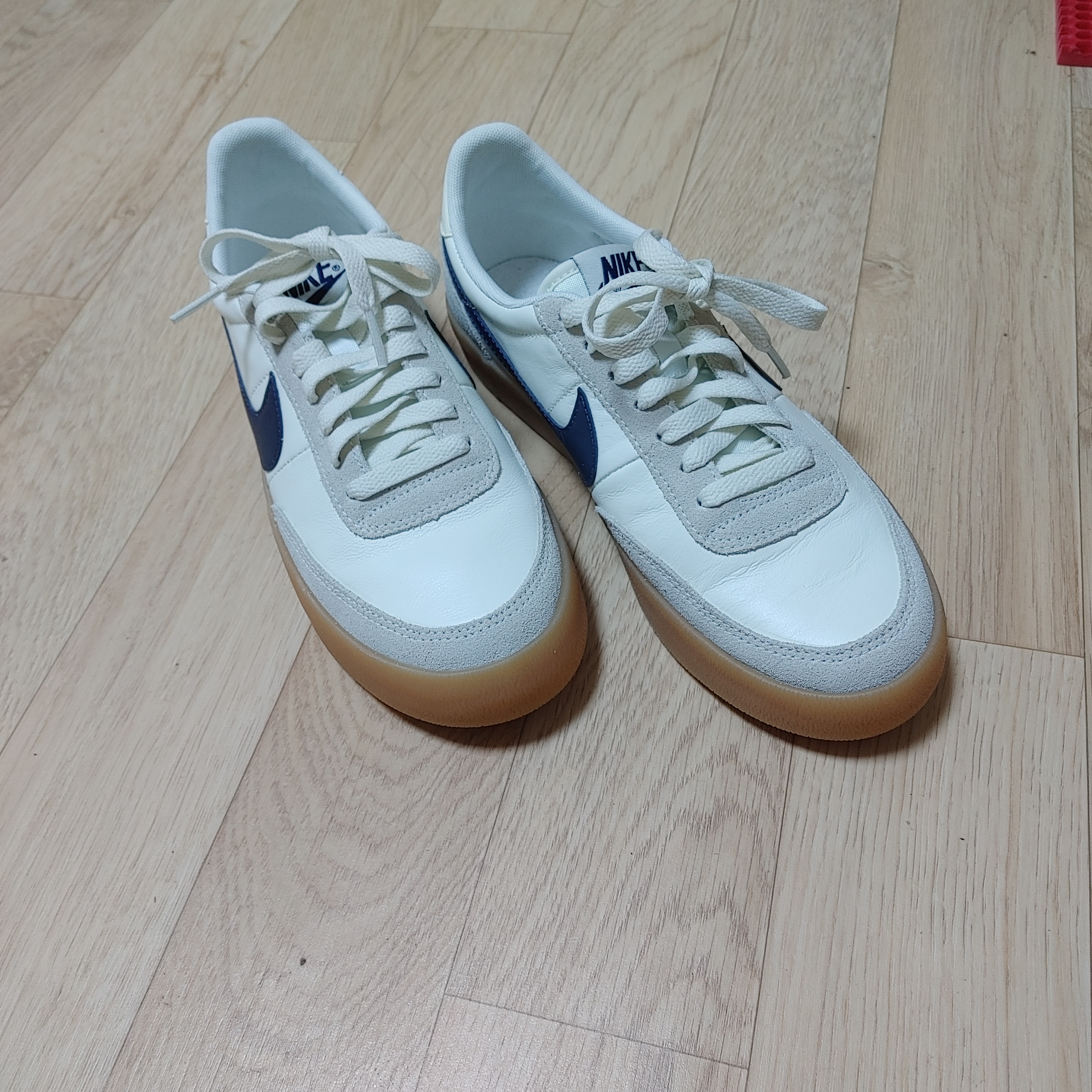 Nike x J.Crew Killshot 2 Sail Midnight Navy 착용 스타일