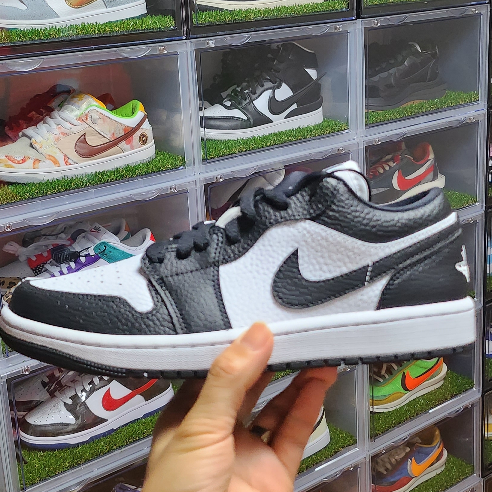 (W) Jordan 1 Low SE Black White, (W) Nike Dunk High Black and White 착용 스타일 - 1