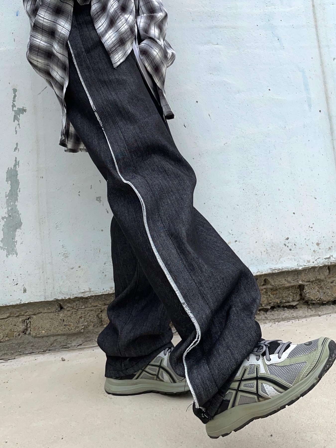 Asics Jog 100 S Sheet Rock - 2E Wide 착용 스타일 - 3
