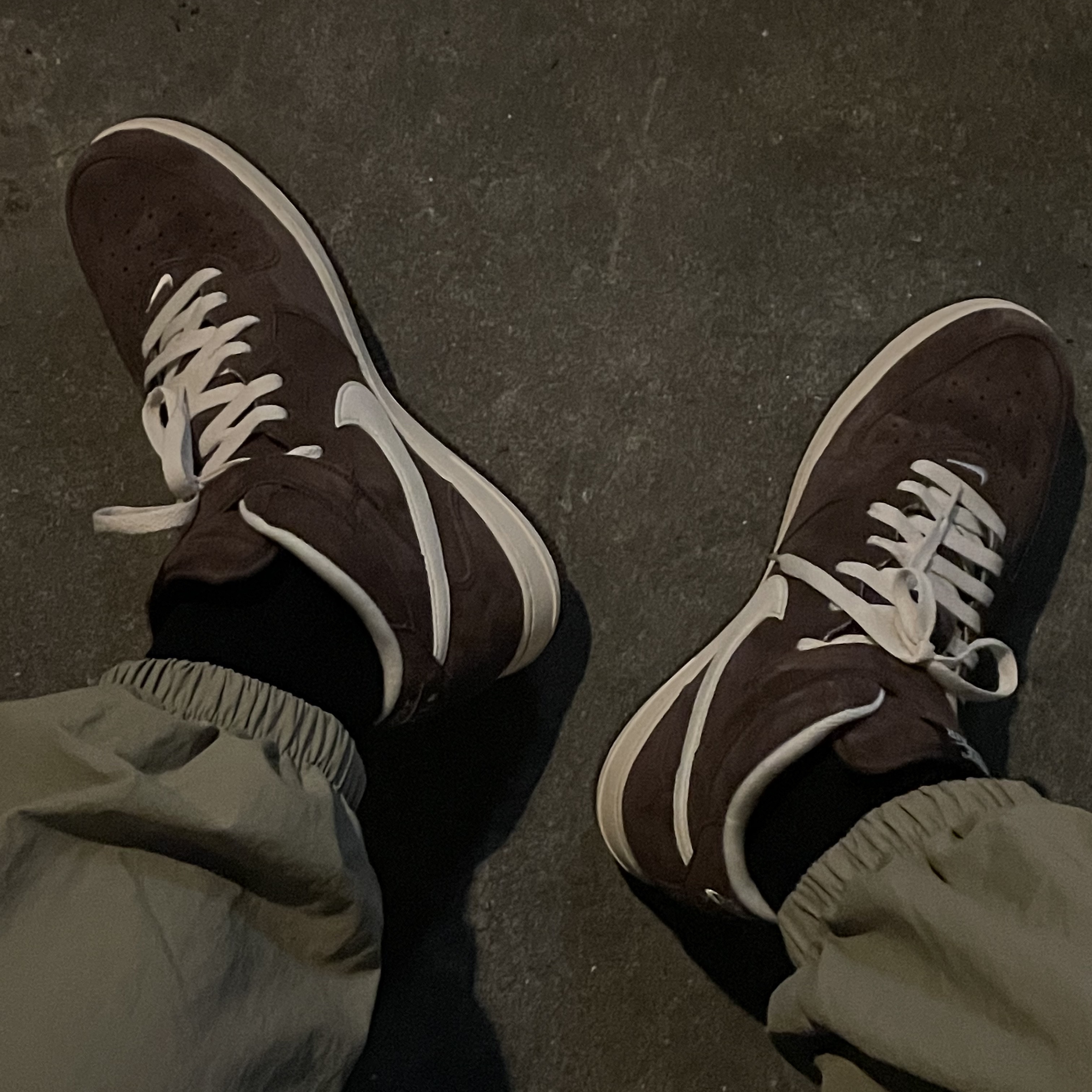 Nike Air Force 1 Mid '07 QS Chocolate 착용 스타일