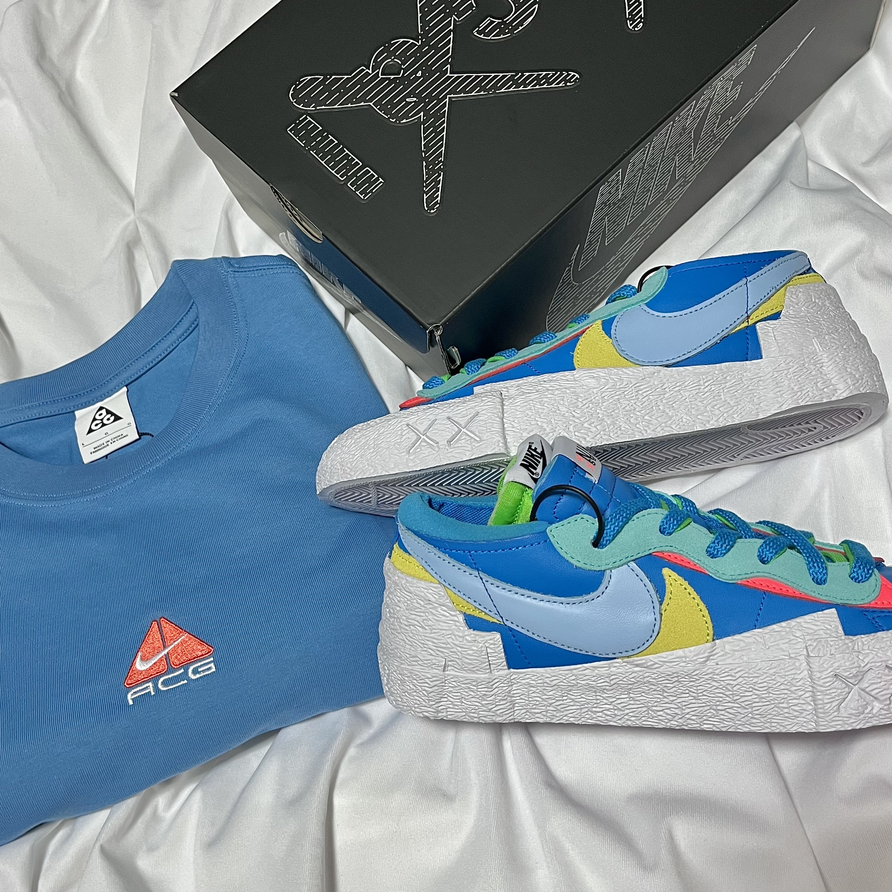 Nike x Sacai x Kaws Blazer Low Neptune Blue, Nike ACG LBR Lungs T-Shirt Dutch Blue - US/EU 착용 스타일 - 1