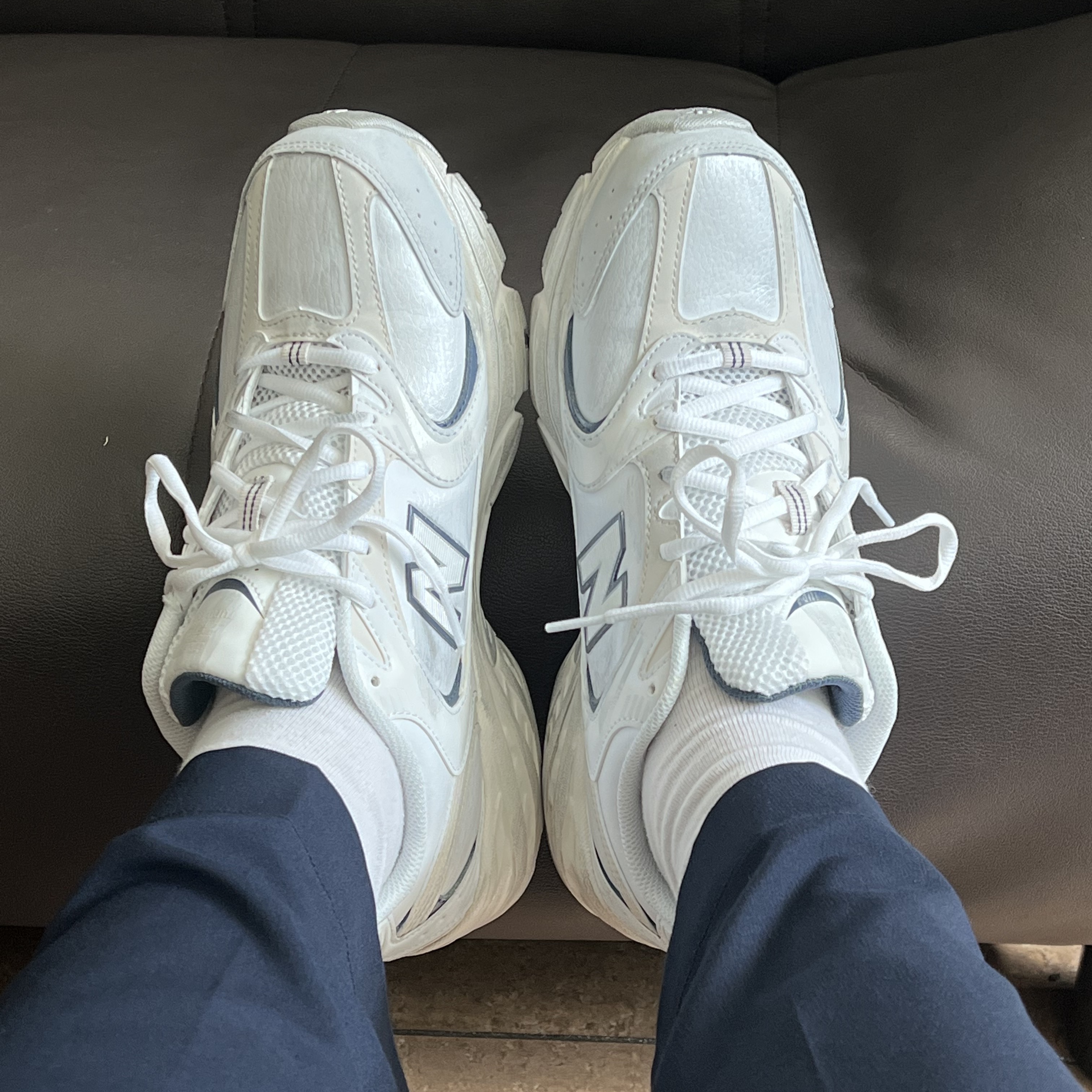 New Balance 530 White Indigo Blue 착용 스타일 - 1