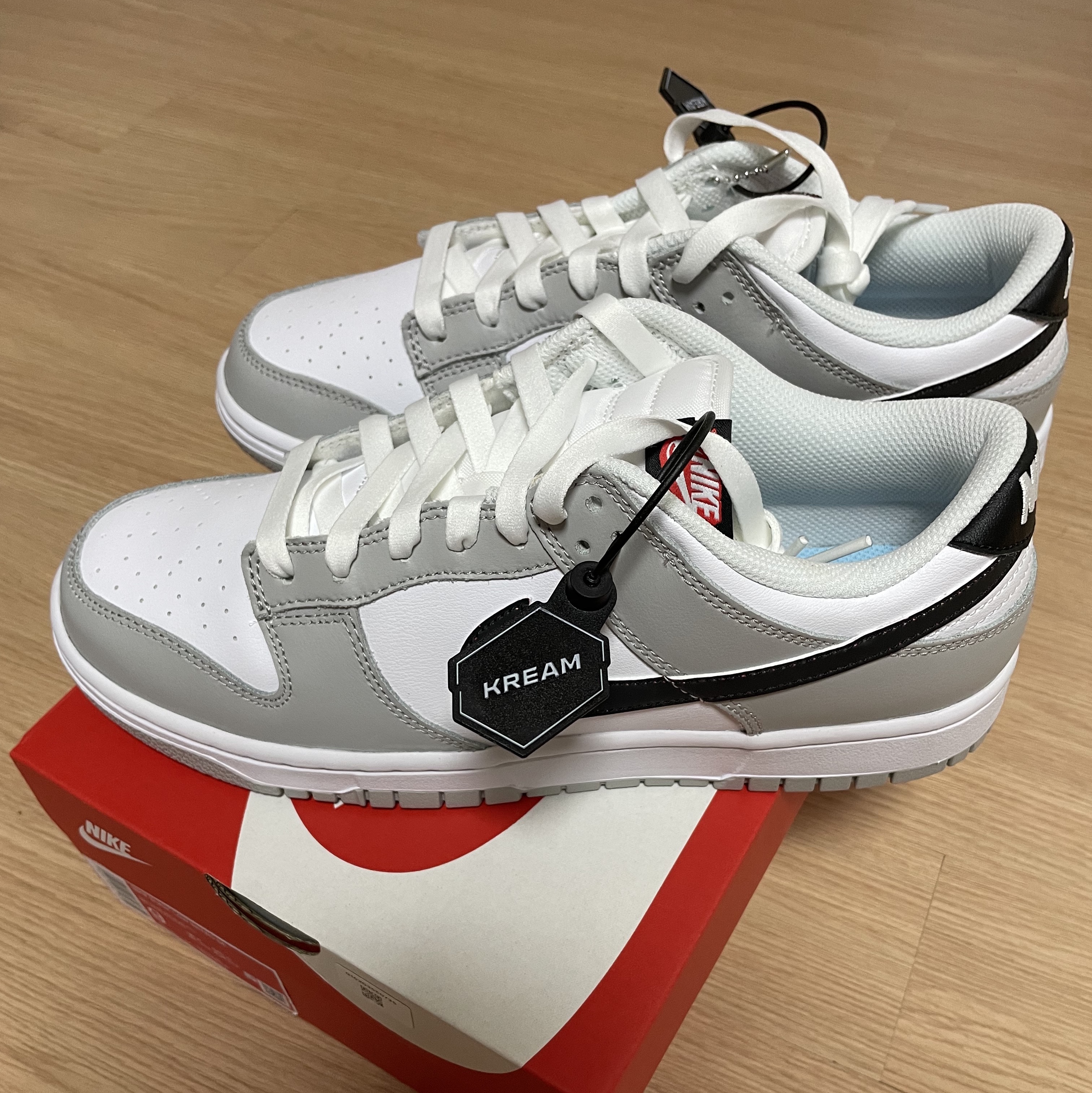 Nike Dunk Low Retro SE Jackpot Grey Fog 착용 스타일
