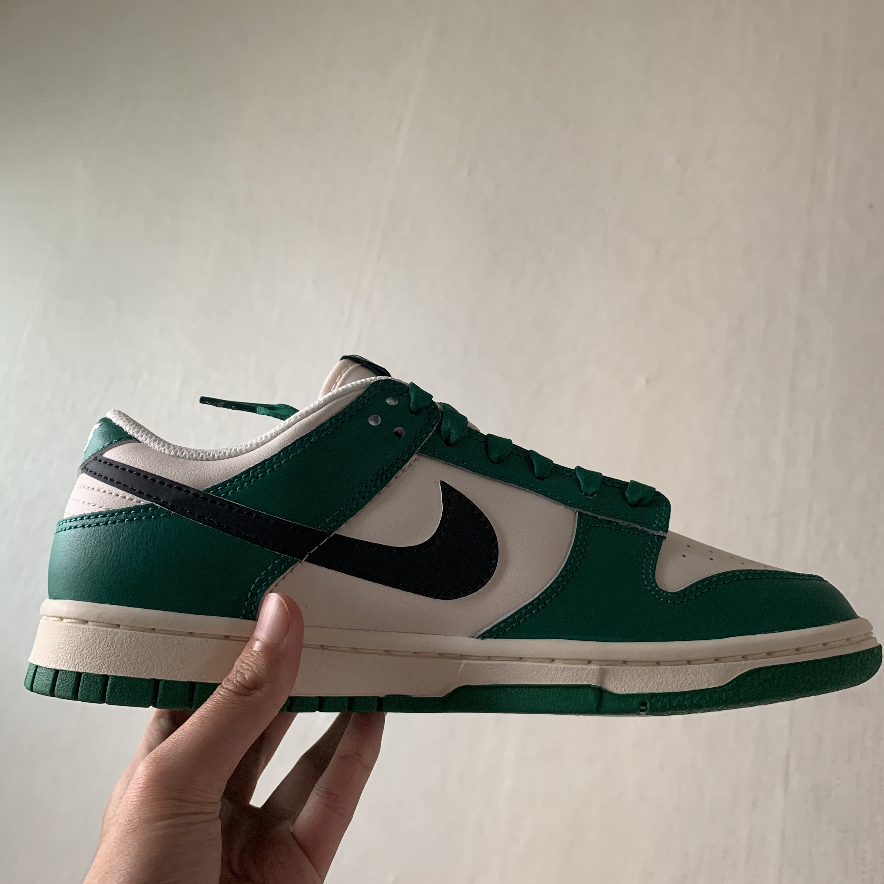 Nike Dunk Low Retro SE Jackpot Malachite 착용 스타일