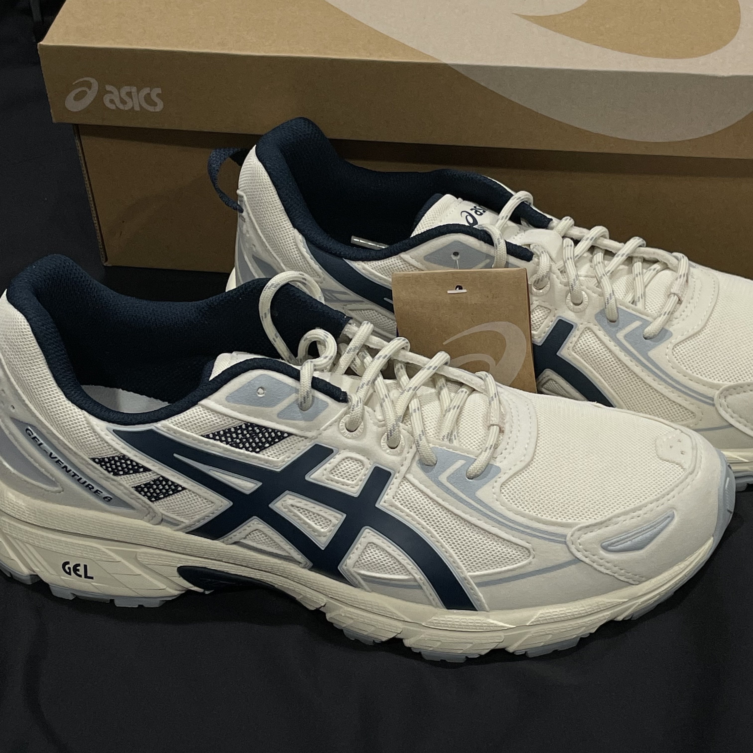 Asics Gel-Venture 6 SPS Birch French Blue 착용 스타일