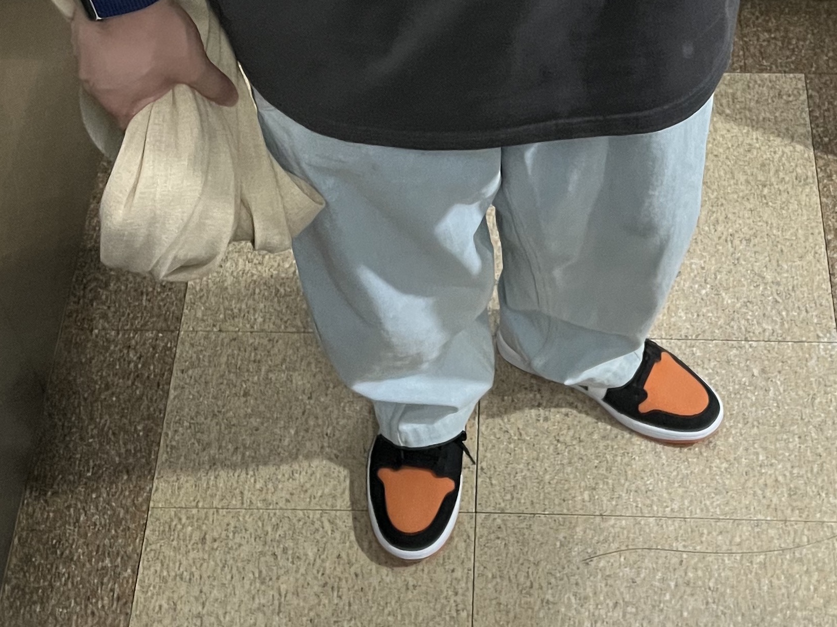 Jordan 1 Low Golf Starfish 착용 스타일 - 2