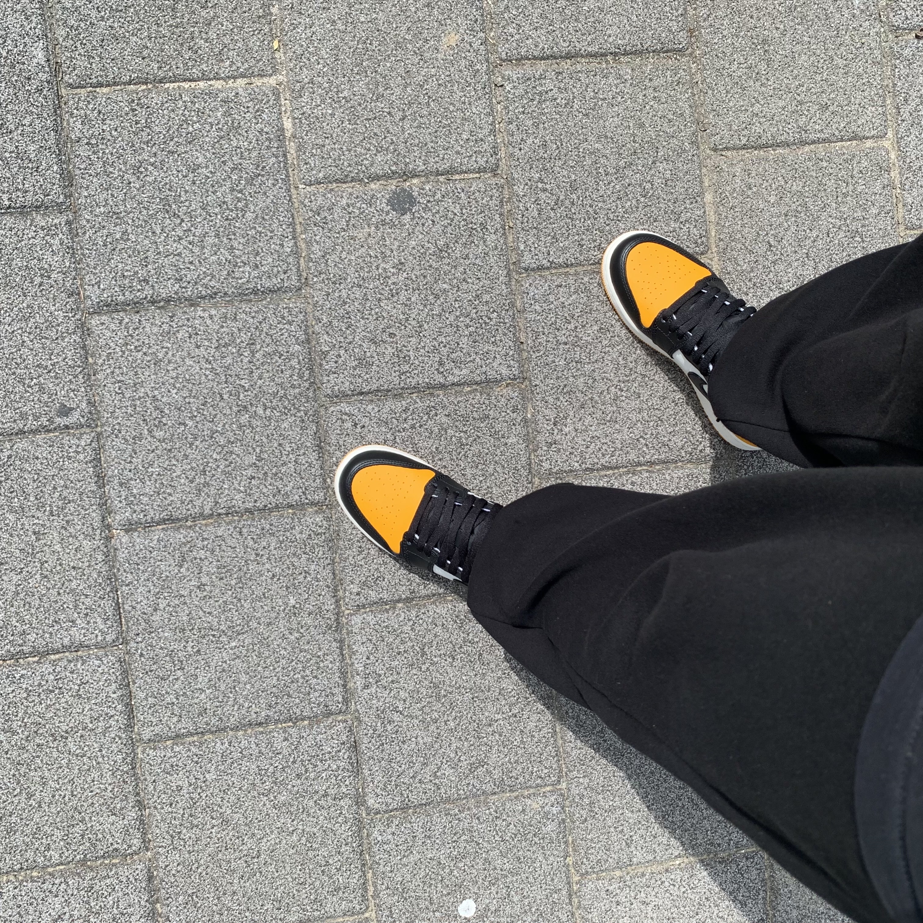 Jordan 1 Retro High OG Taxi 착용 스타일