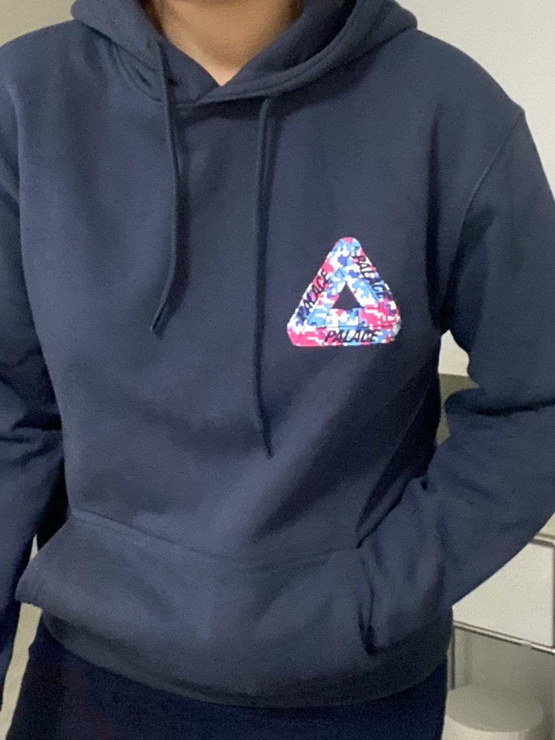 Palace Tri-Digi Hood Navy - 22FW, Marshall Stanmore II Bluetooth White (Korean Ver.) 착용 스타일 - 2