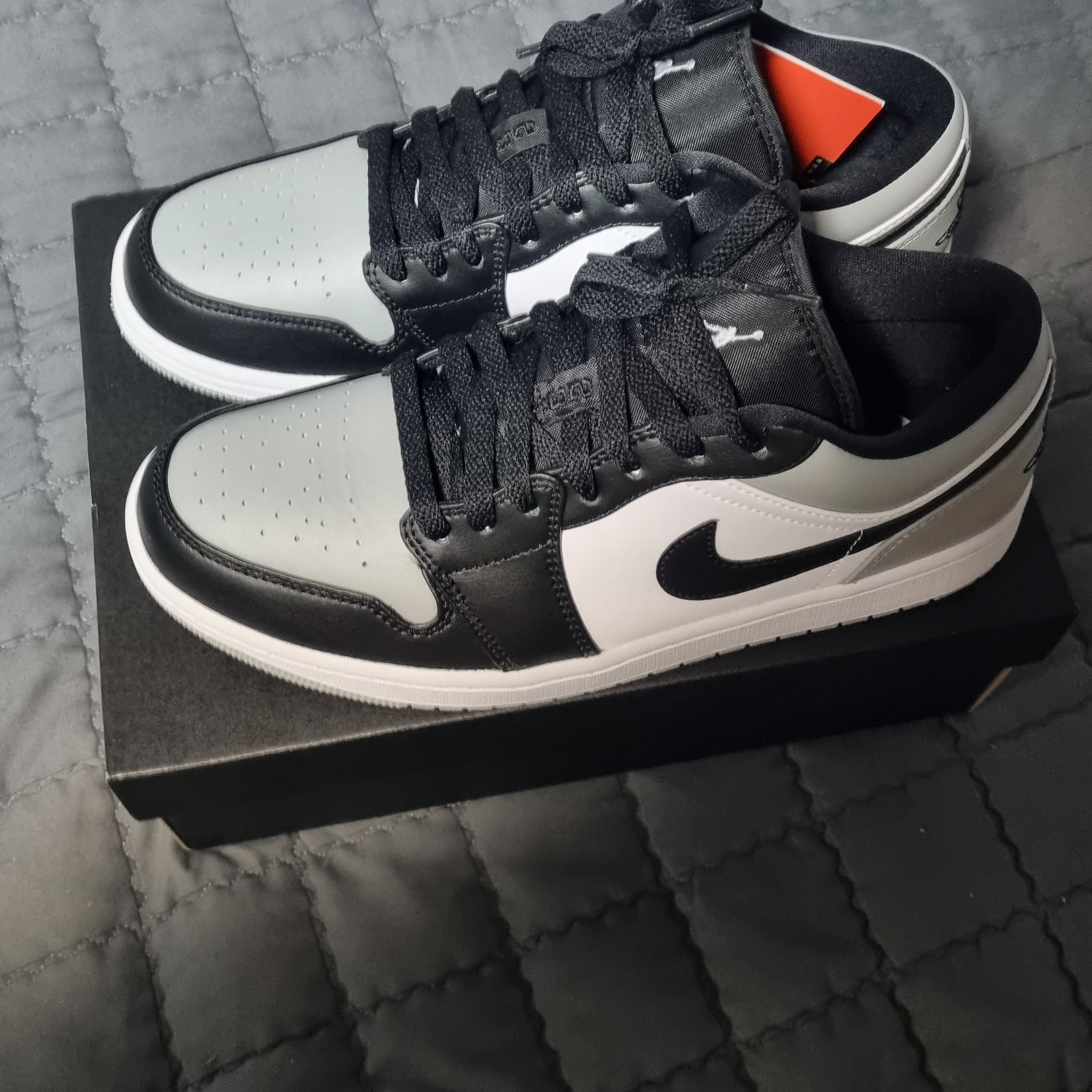 Jordan 1 Low Light Smoke Grey Black 착용 스타일 - 2