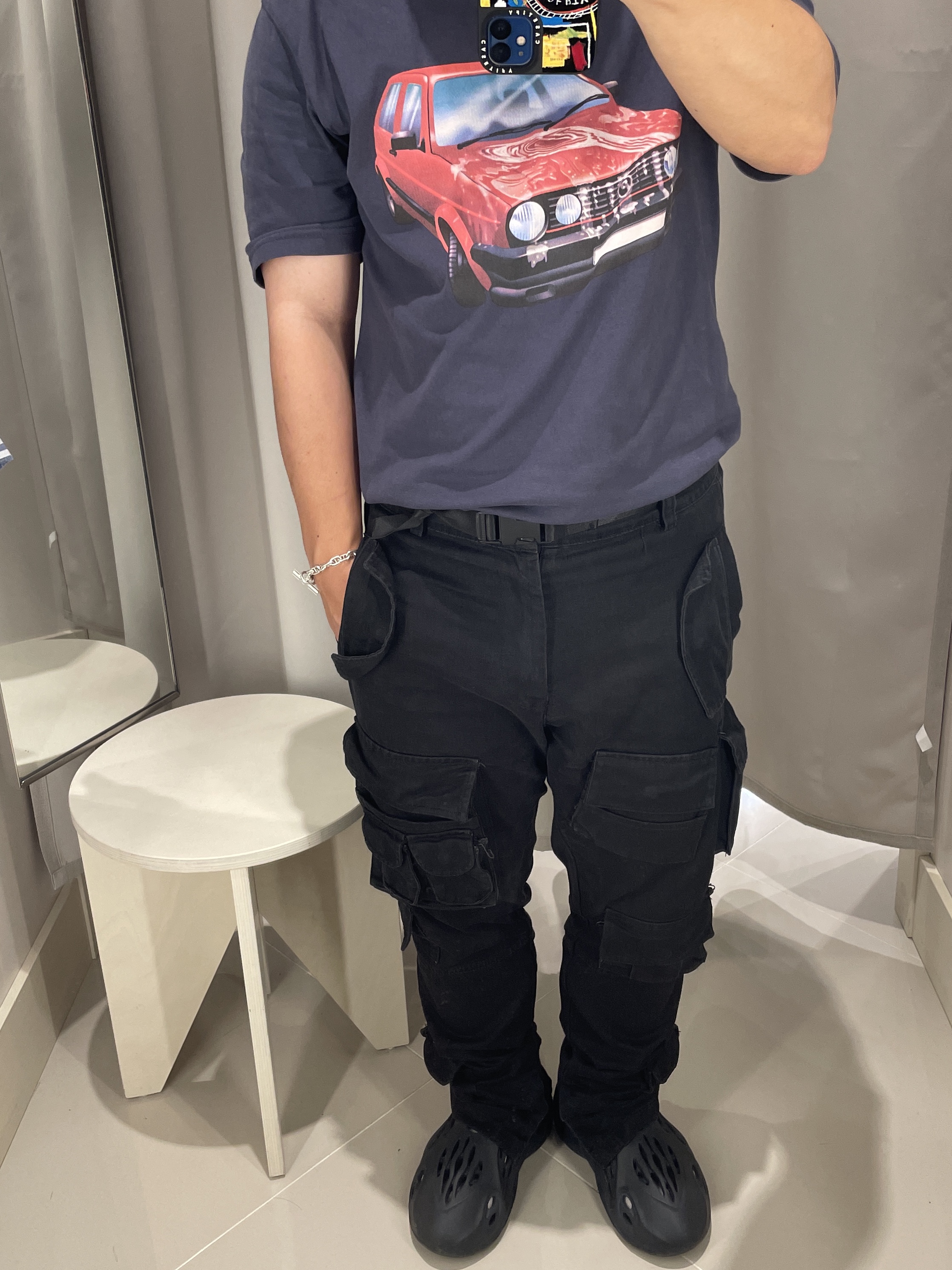 Palace GT Aiight T-Shirt Black - 20SS, Adidas Yeezy Foam RNNR Mineral Blue 착용 스타일