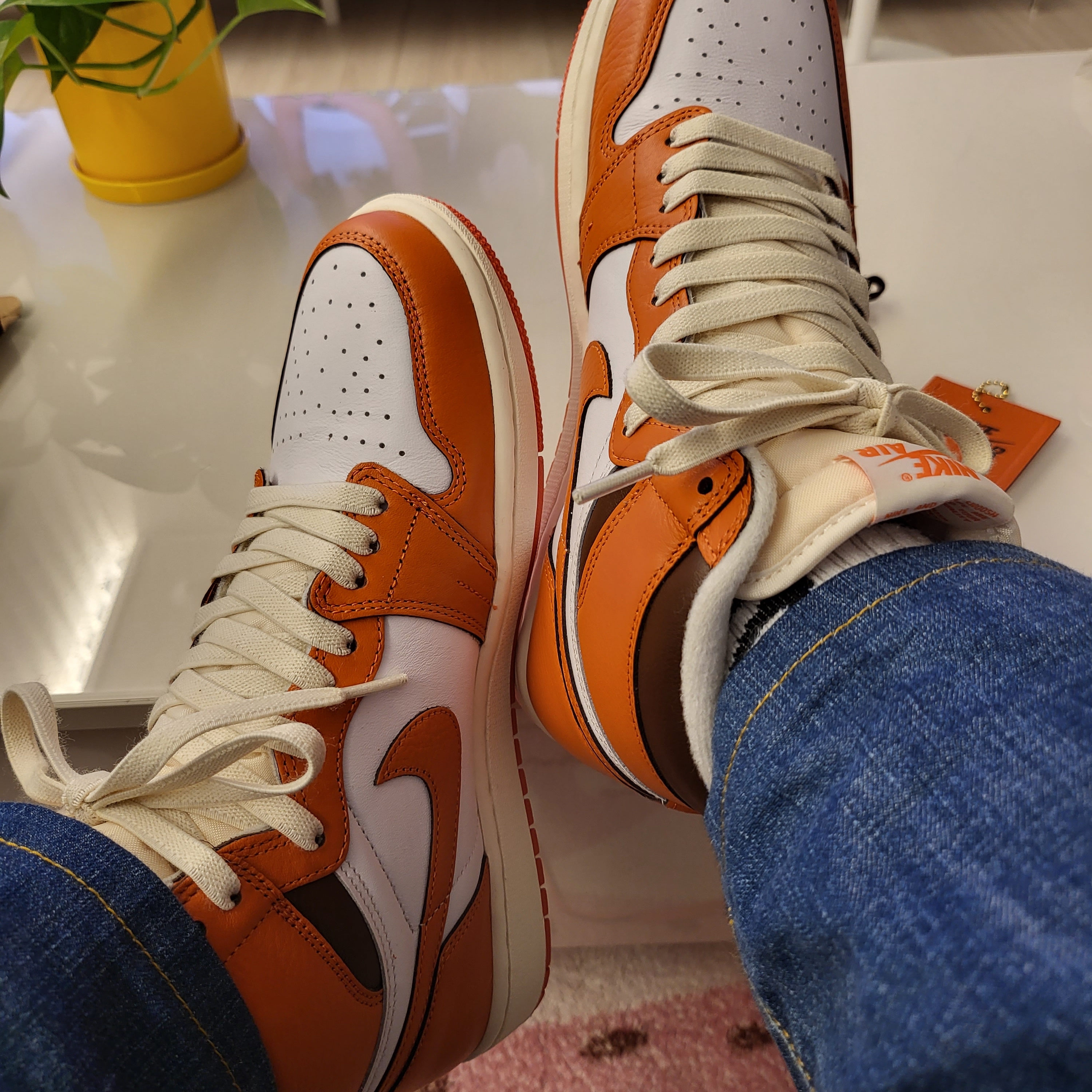 (W) Jordan 1 Retro High OG Starfish 착용 스타일 - 3