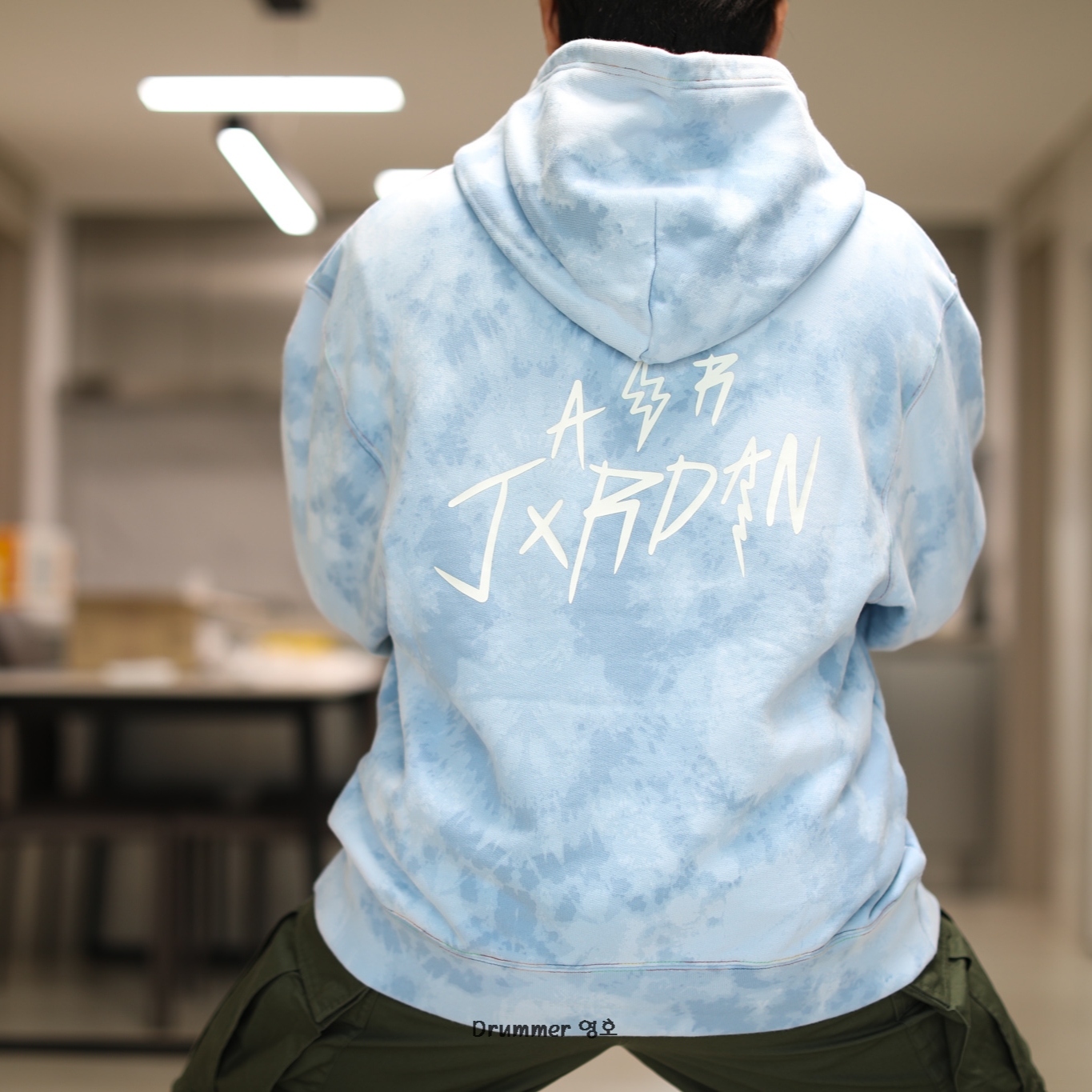 Jordan x J Balvin Hoodie Celestine Blue - Asia 착용 스타일 - 1
