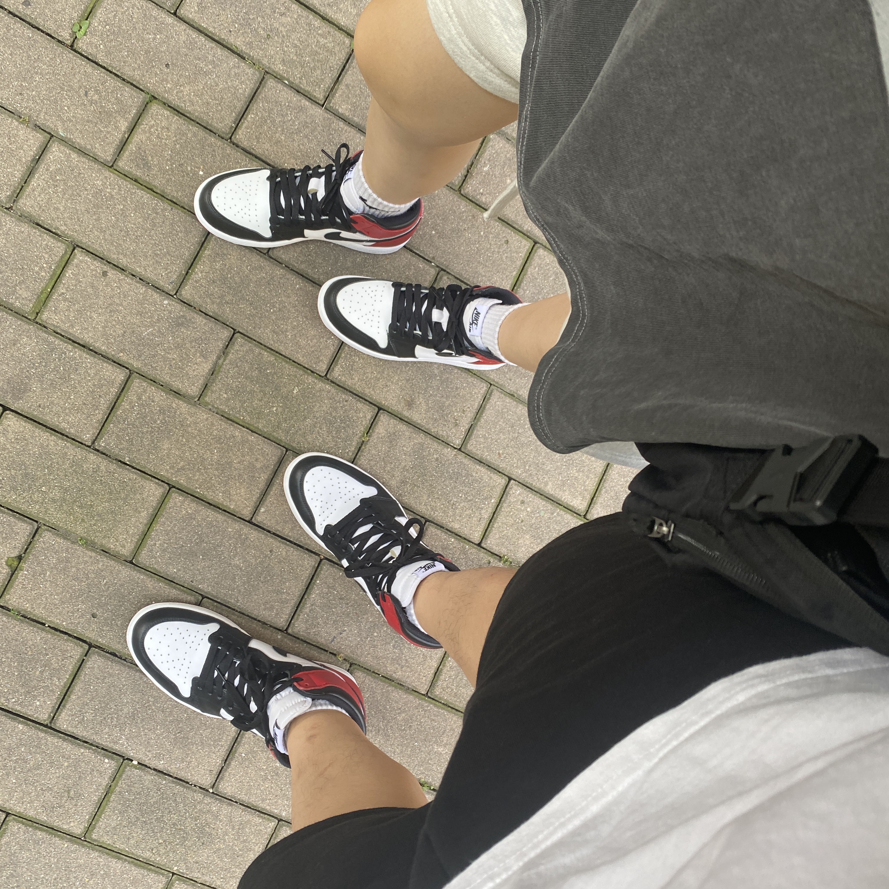 Jordan 1 Retro High OG Black Toe 2016, (GS) Jordan 1 Retro High OG Black Toe 2016 착용 스타일