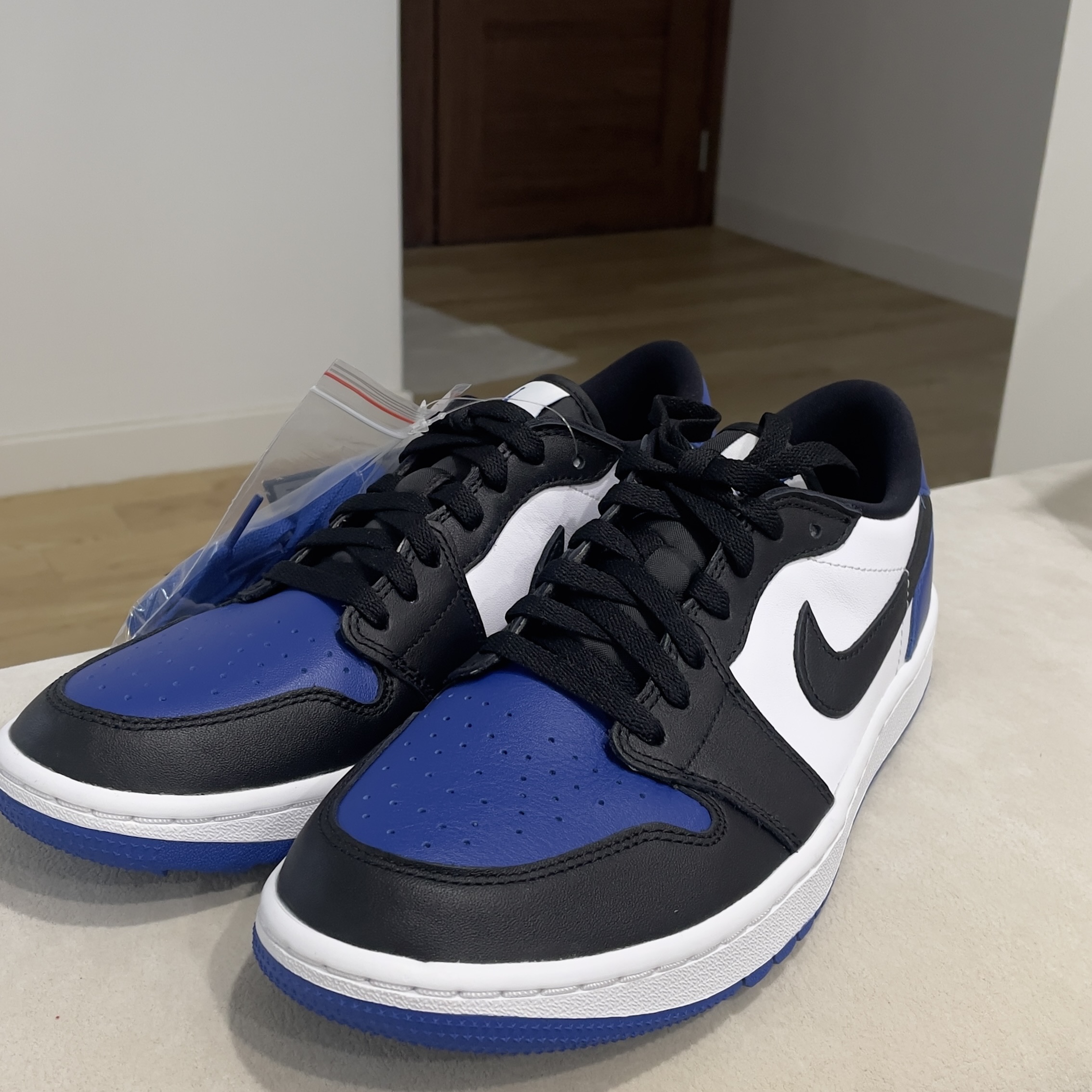 Jordan 1 Low Golf Sport Royal 착용 스타일 - 1