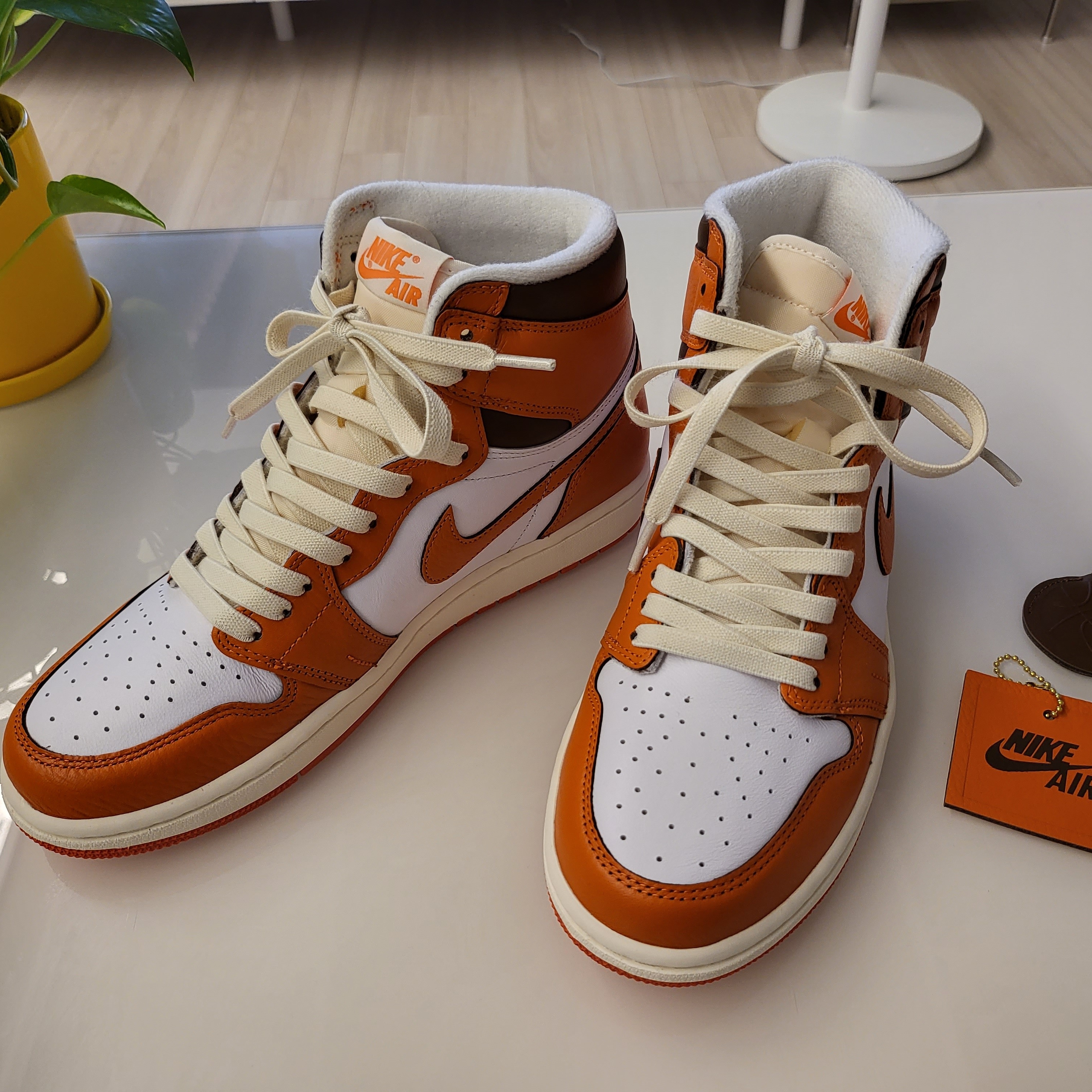 (W) Jordan 1 Retro High OG Starfish 착용 스타일 - 2