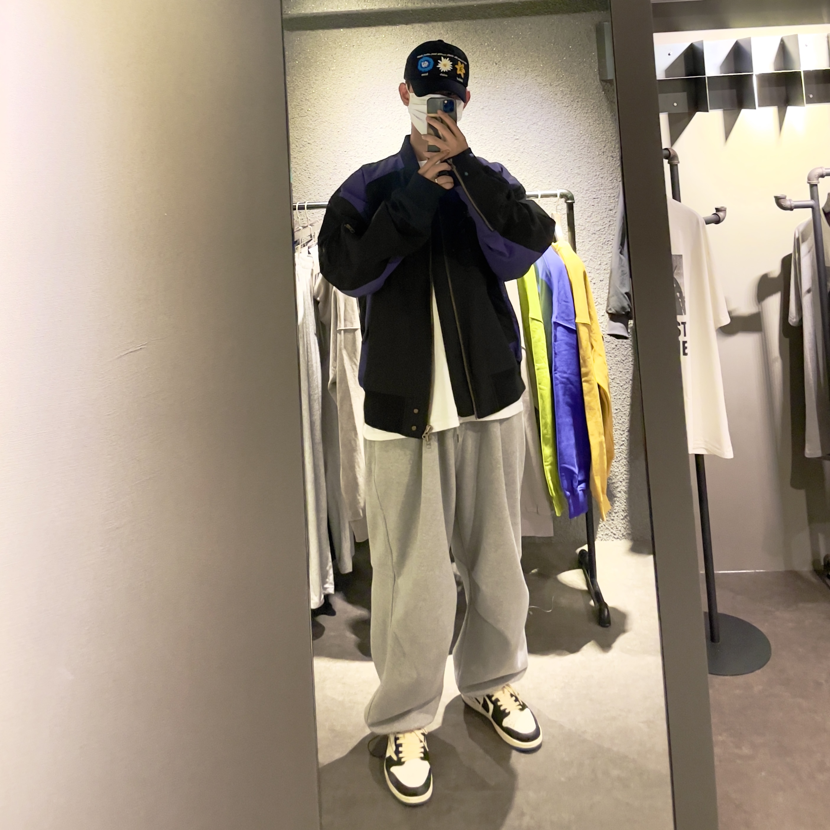 Jordan 1 x Travis Scott x Fragment Retro Low OG SP Military Blue 착용 스타일
