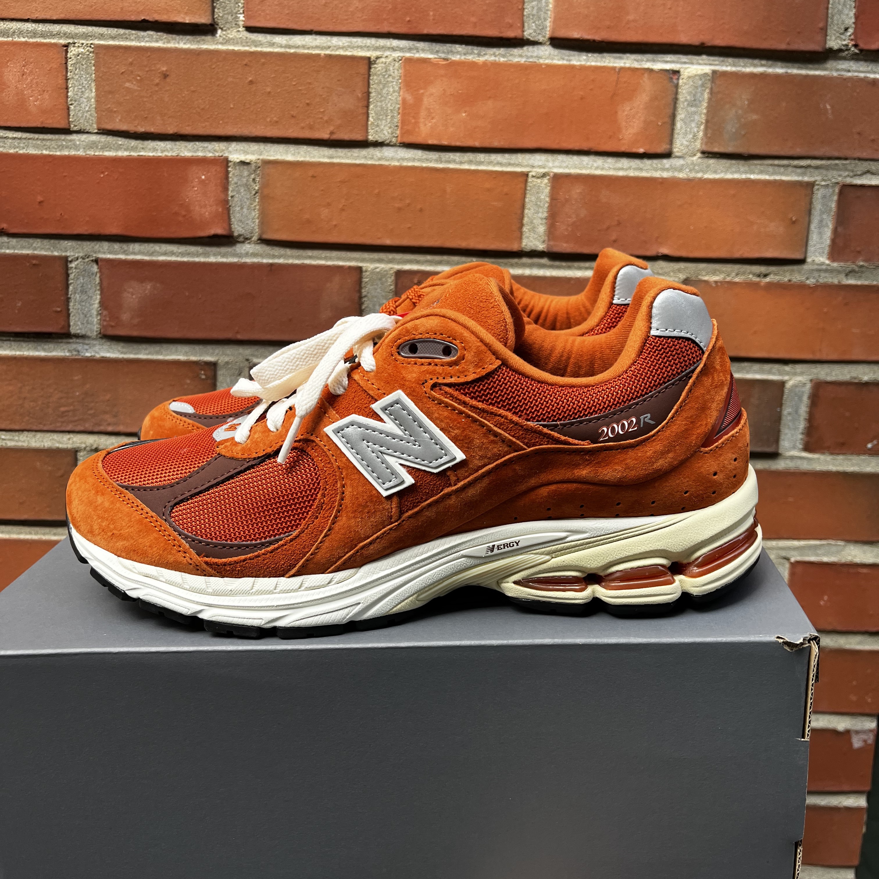 New Balance 2002R Rust Oxide, New Balance Made in UK 991 Eastern Species 착용 스타일 - 1