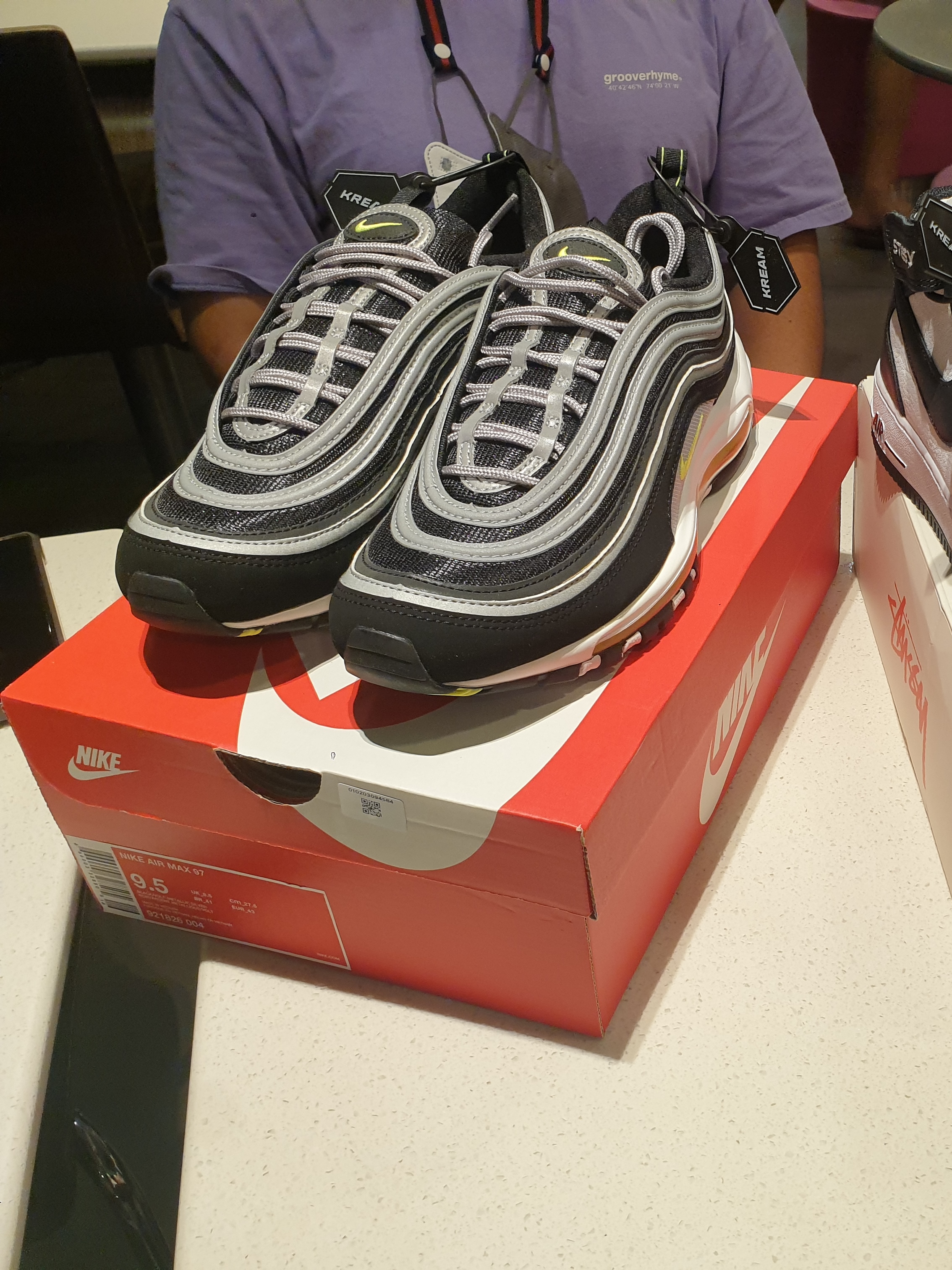 Nike M NRG Track Jacket Grey, Nike Air Max 97 OG Black Volt Asia 착용 스타일 - 4